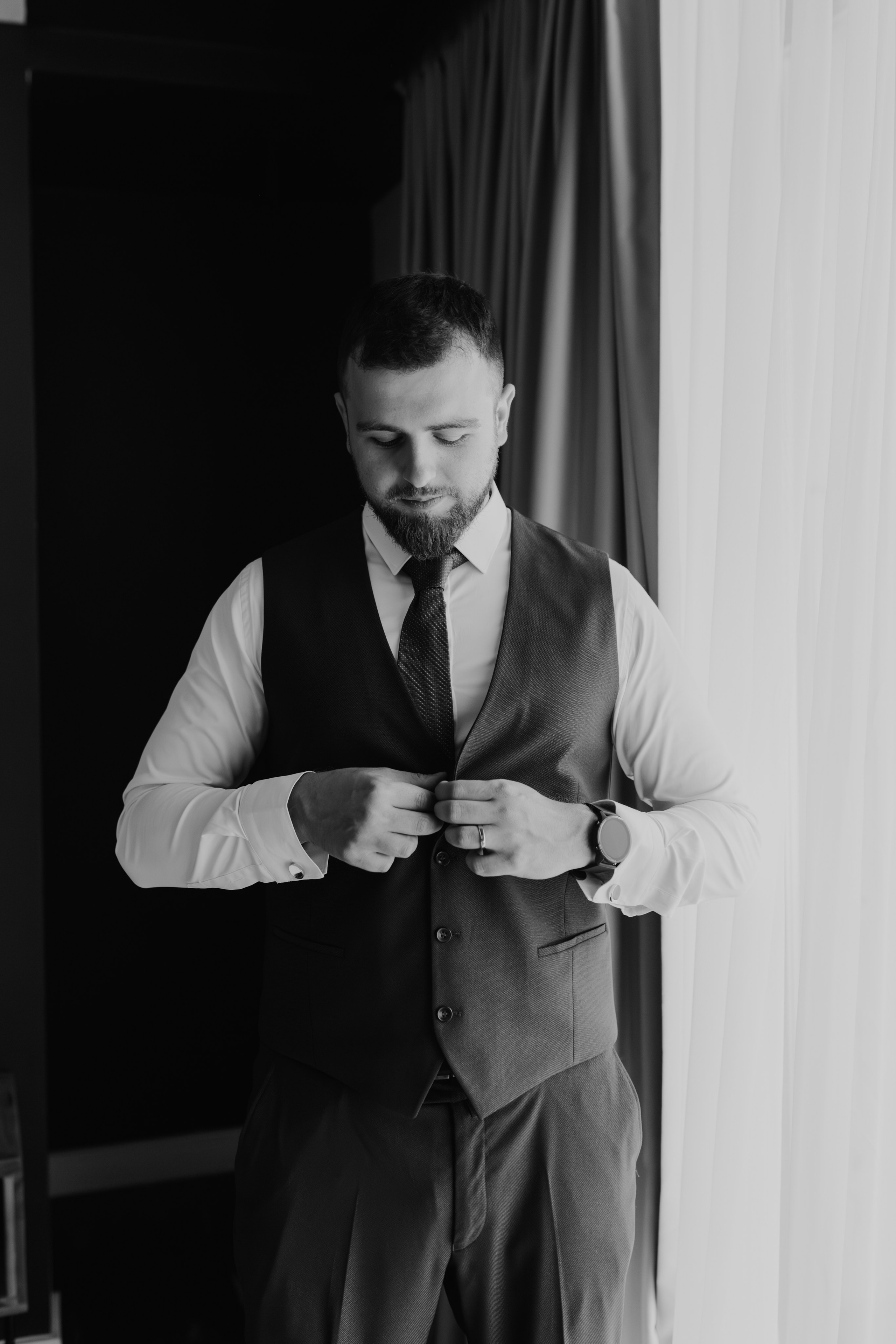 Flori & Cosmin. Main