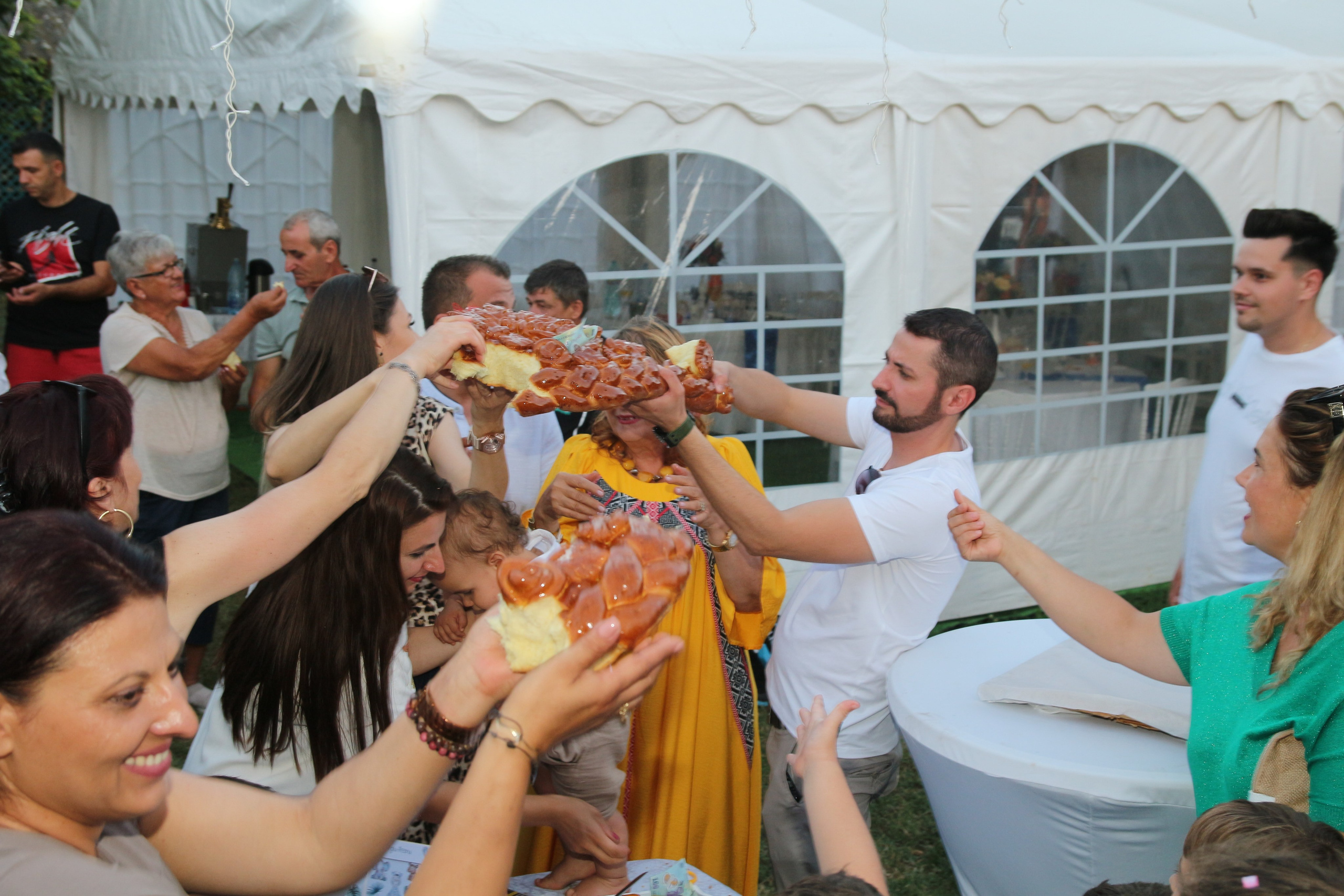 BYZO MEDIA. PETRU BYZO - family and children photographer in ROMANIA