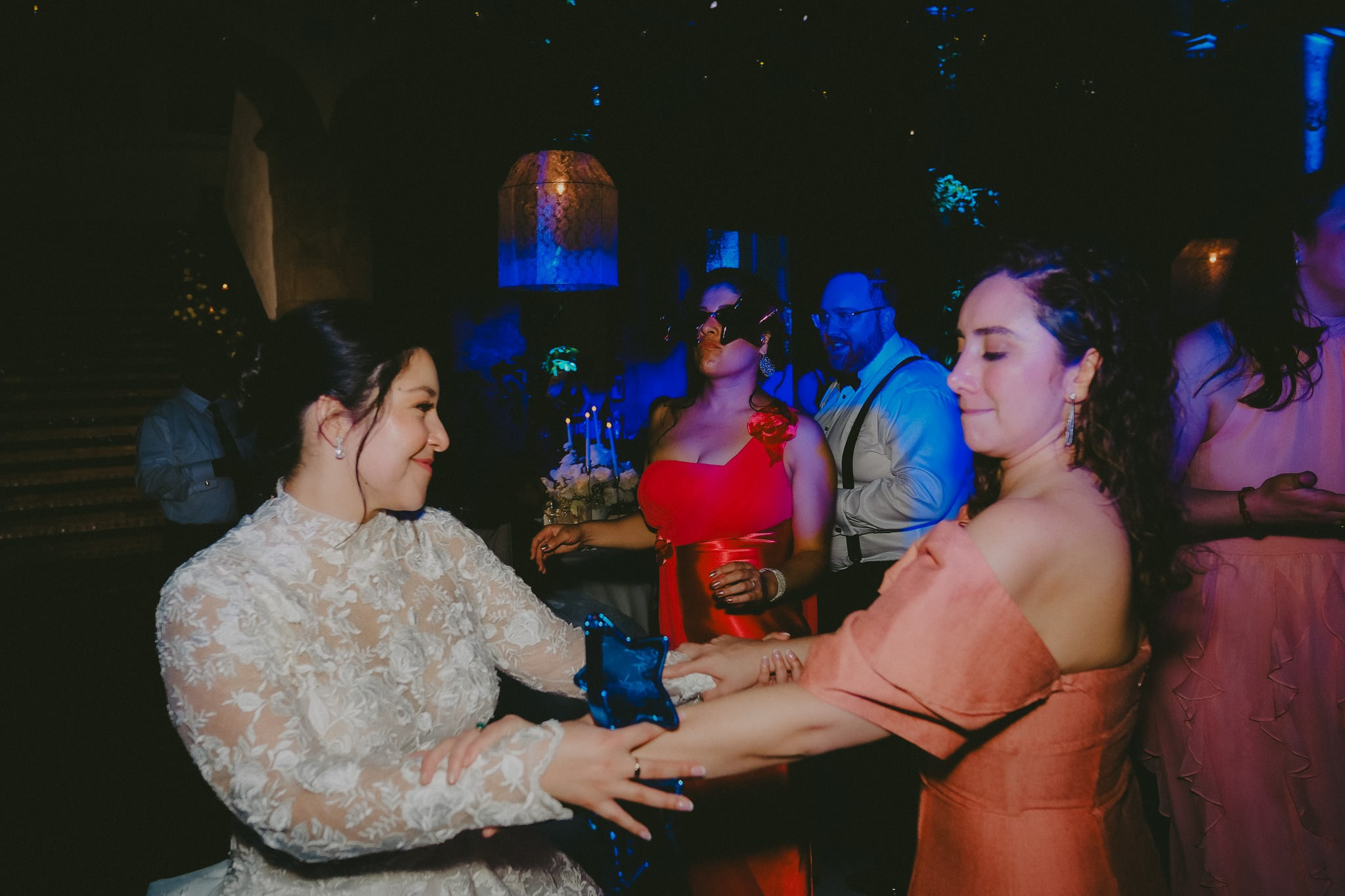 Isavira & Andrew. Wedding and family photographer in Mexico City