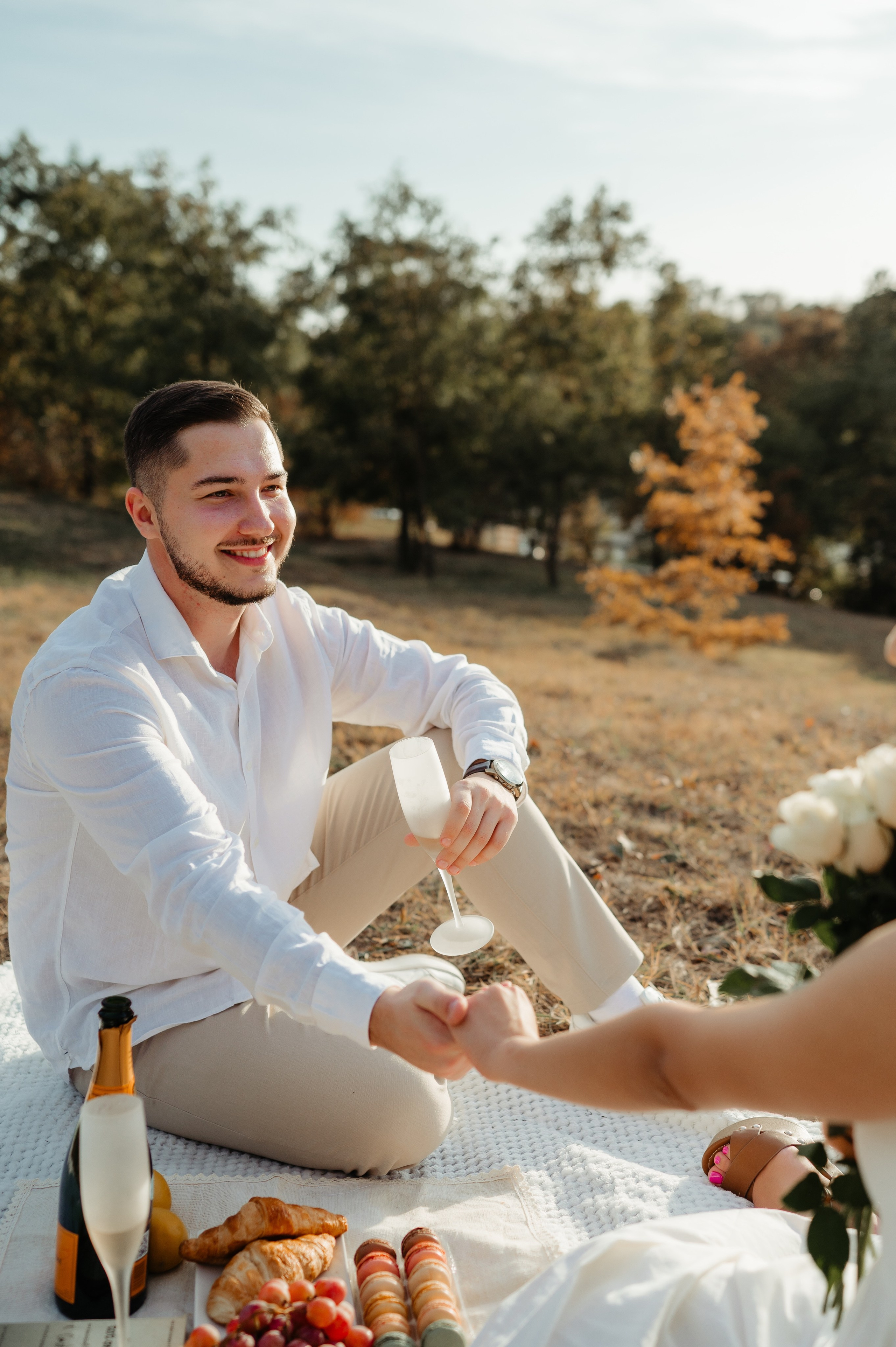 Sedinta foto save the date la apus. Proud Vision Weddings | Wedding Photography & Film — Servicii profesionale Foto Video Nunta Iasi