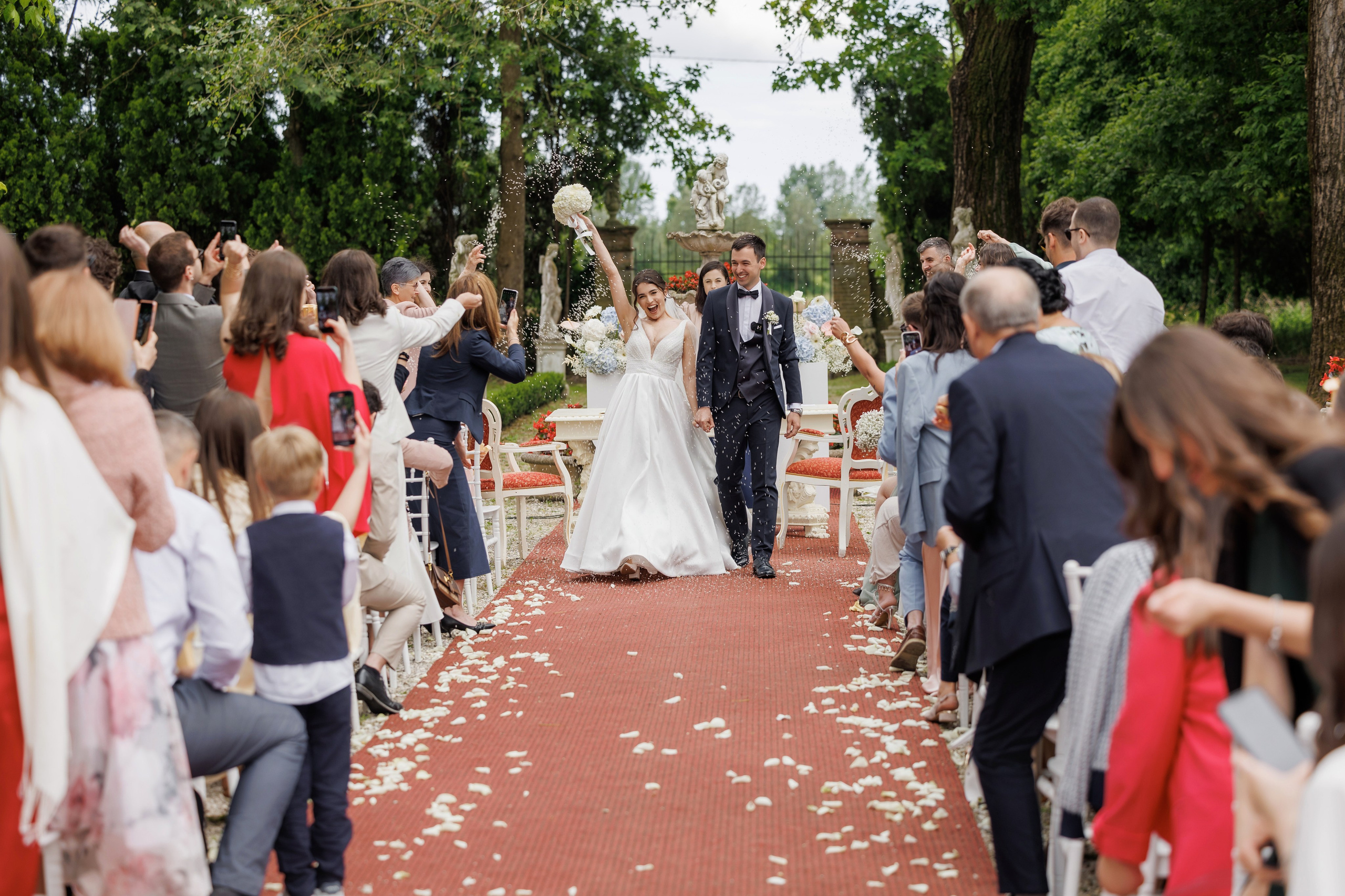 Wedding. Fotografo professionista specializzato in fotografia di matrimoni, cermonie ed eventi!