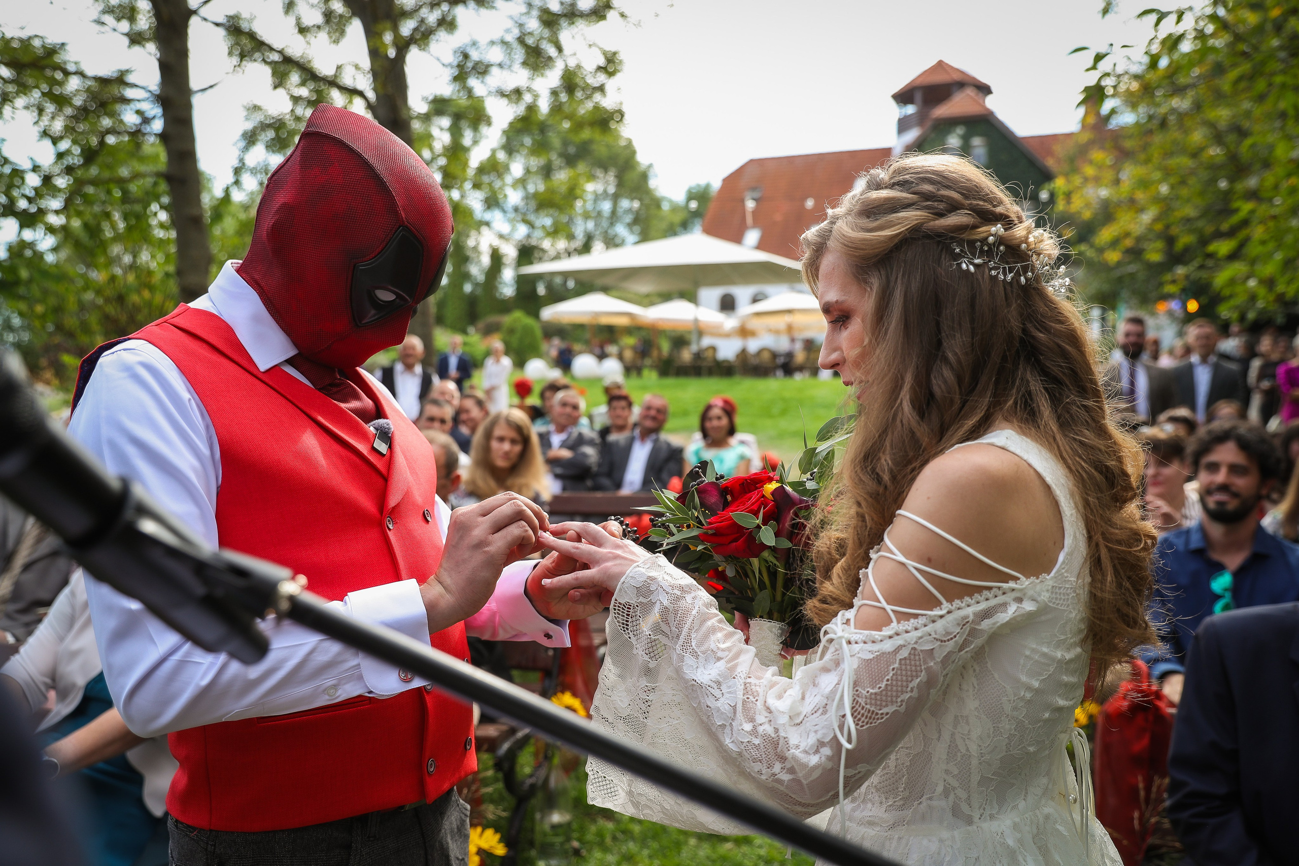 Orsi & Remus, eleganță în inima Transilvaniei. Rares Bucur is a professional wedding photographer based in Cluj-Napoca, Romania, specializing in wedding photography