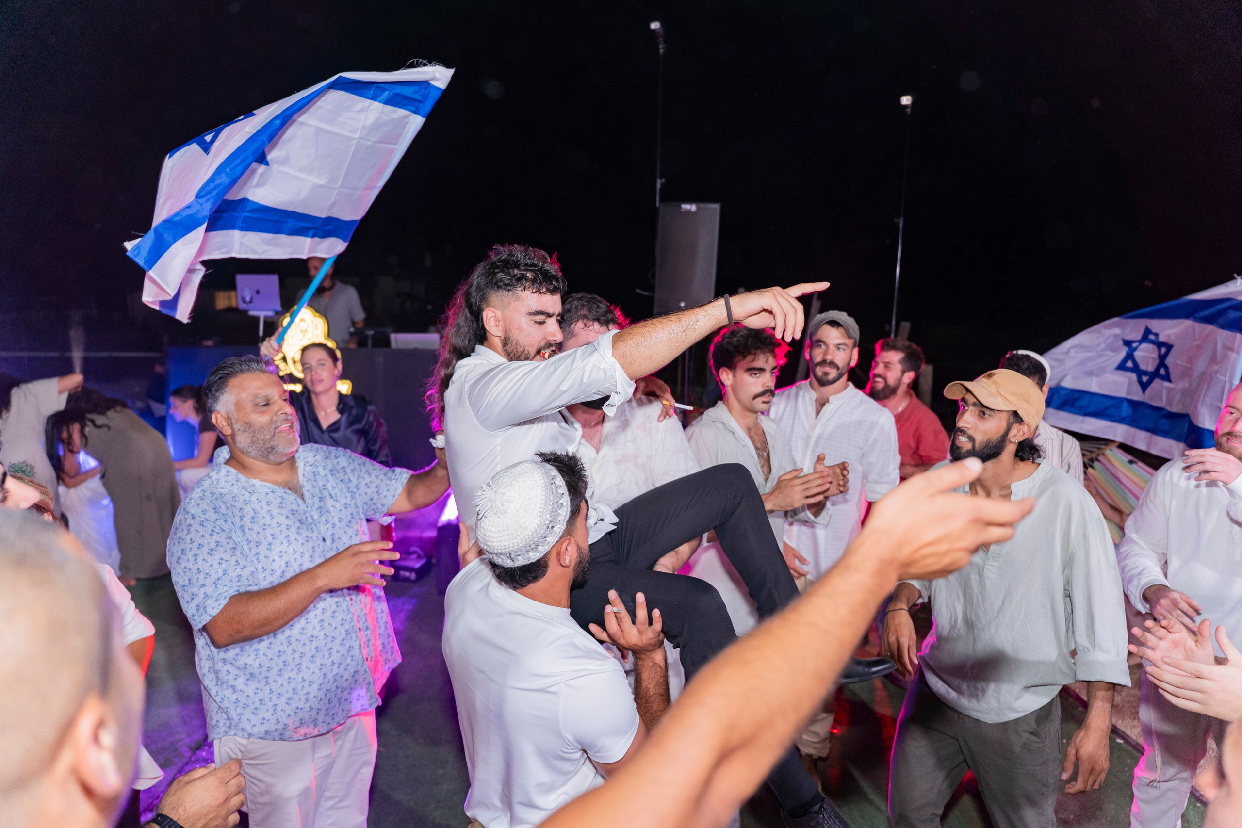 אביה ואחיה. יוסף מזרחי צילום חתונה, ברית וזוגיות. צלם מקצועי שאוהב להוציא אתכם הכי יפים ברגעים הכי מרגשים