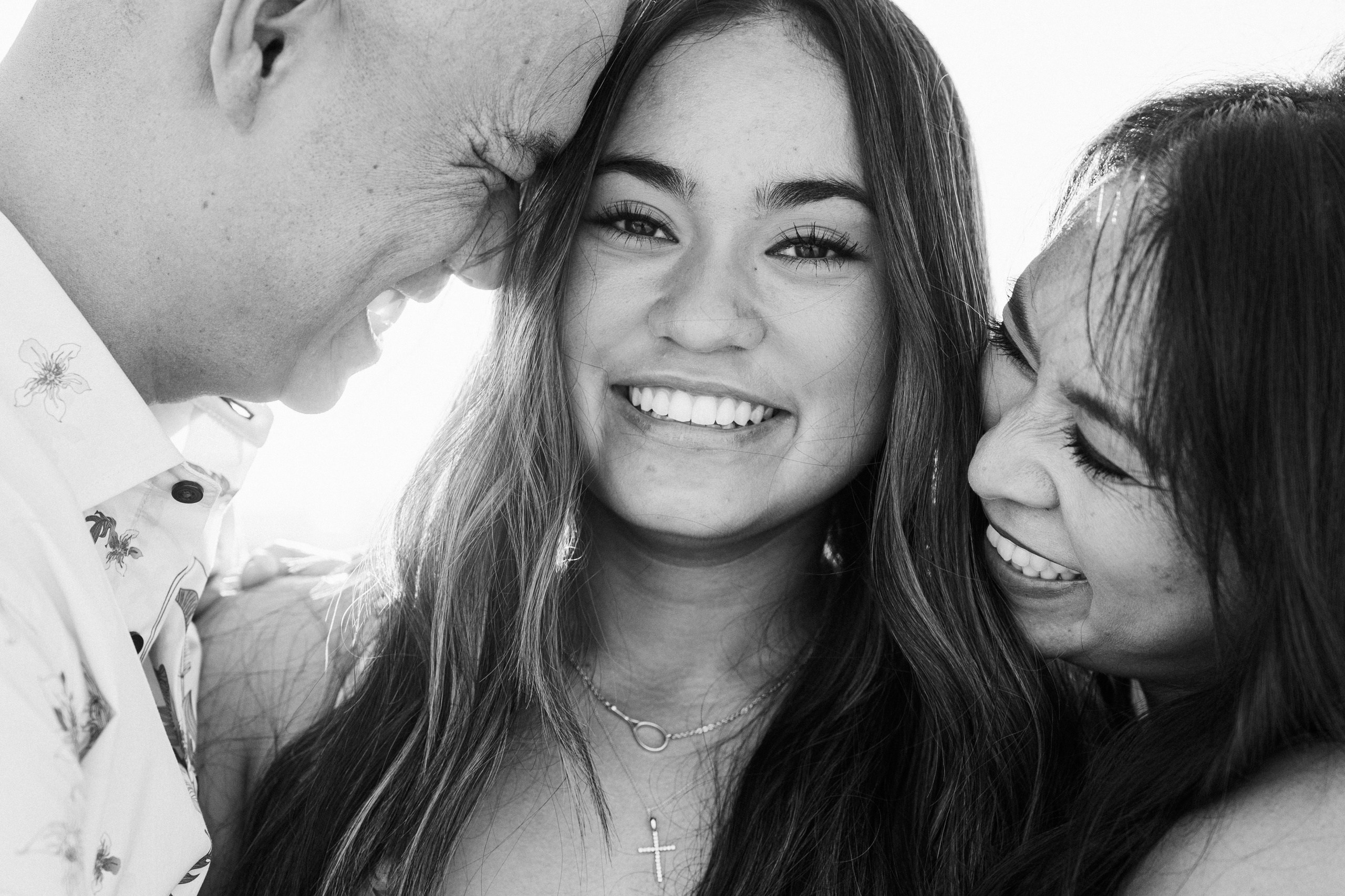 Esther&her family. Wedding & elopement photographer Viktoriya Kravtsov. Las Vegas