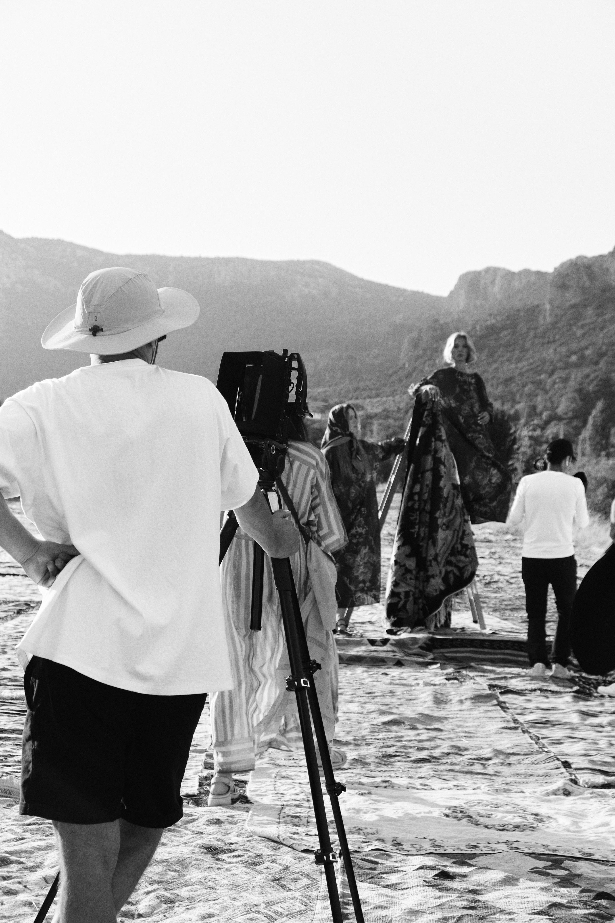 BACKSTAGE. Commercial fashion photographer based in Turkey and Europe