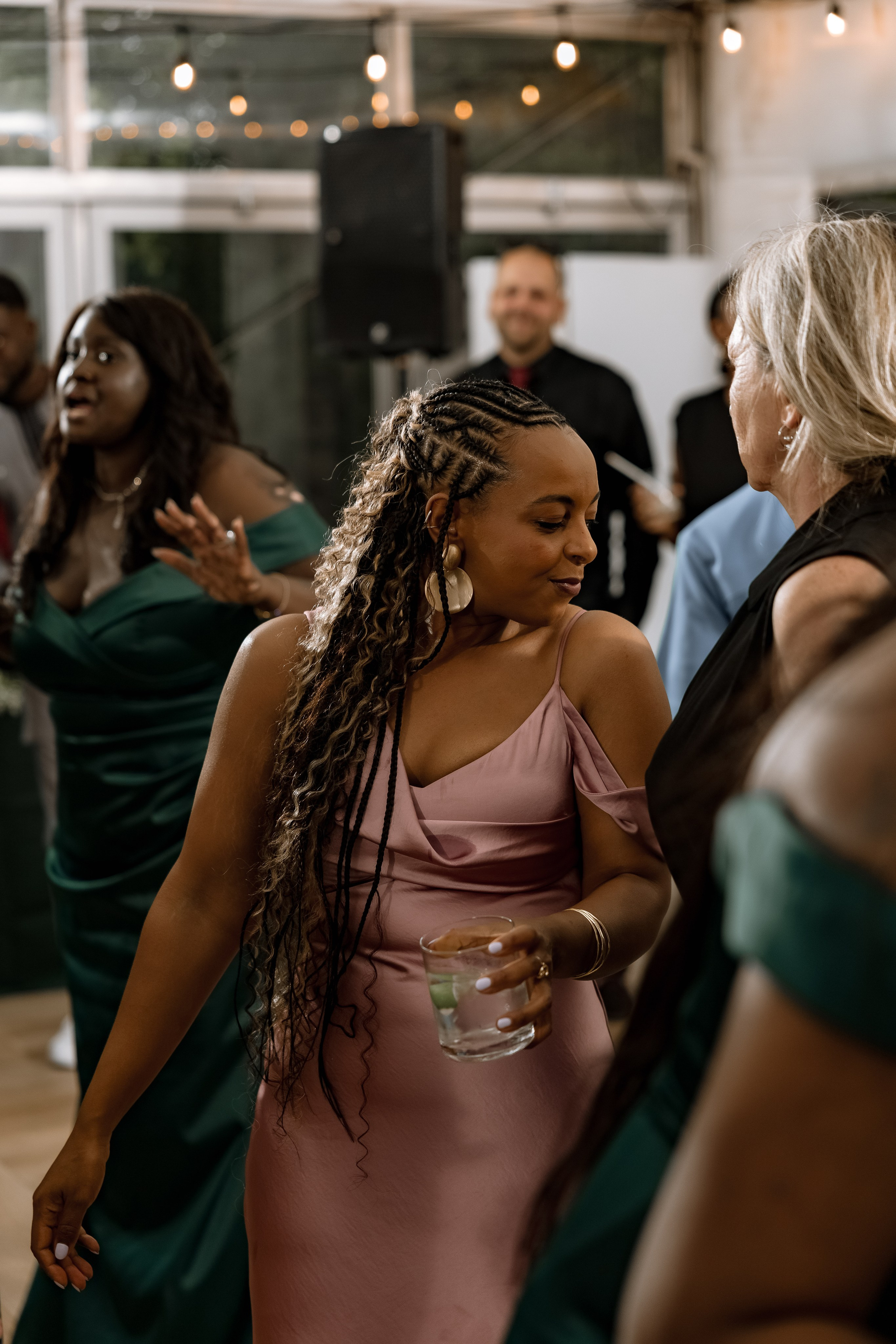 Joshua & Jessica. Photographer Stanislav Antonov