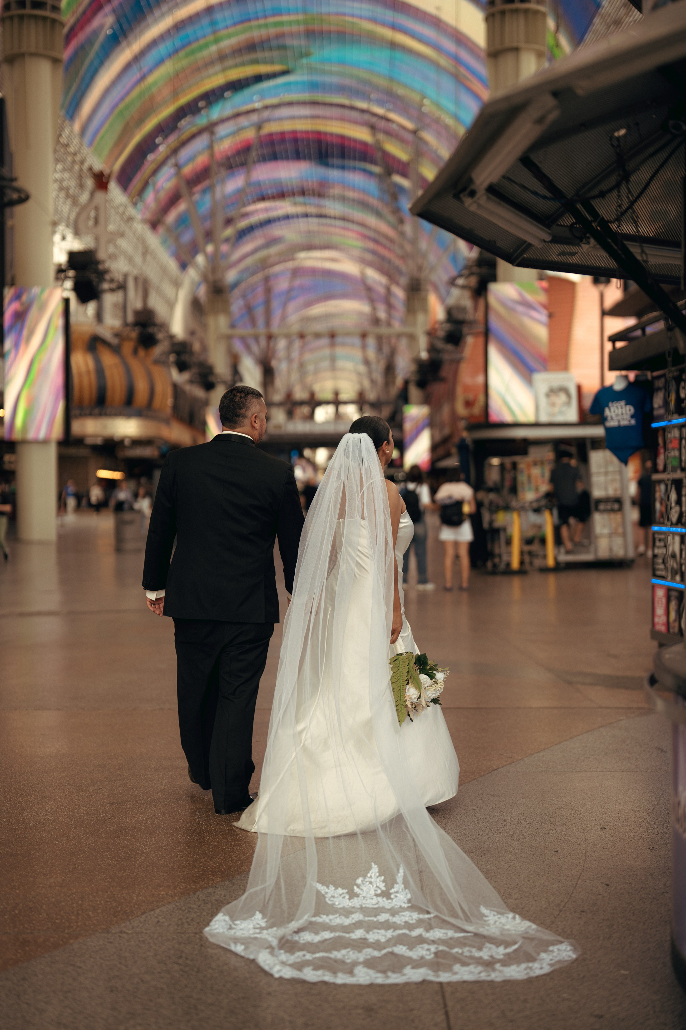 Noelani&Alex. Wedding & elopement photographer Viktoriya Kravtsov. Las Vegas