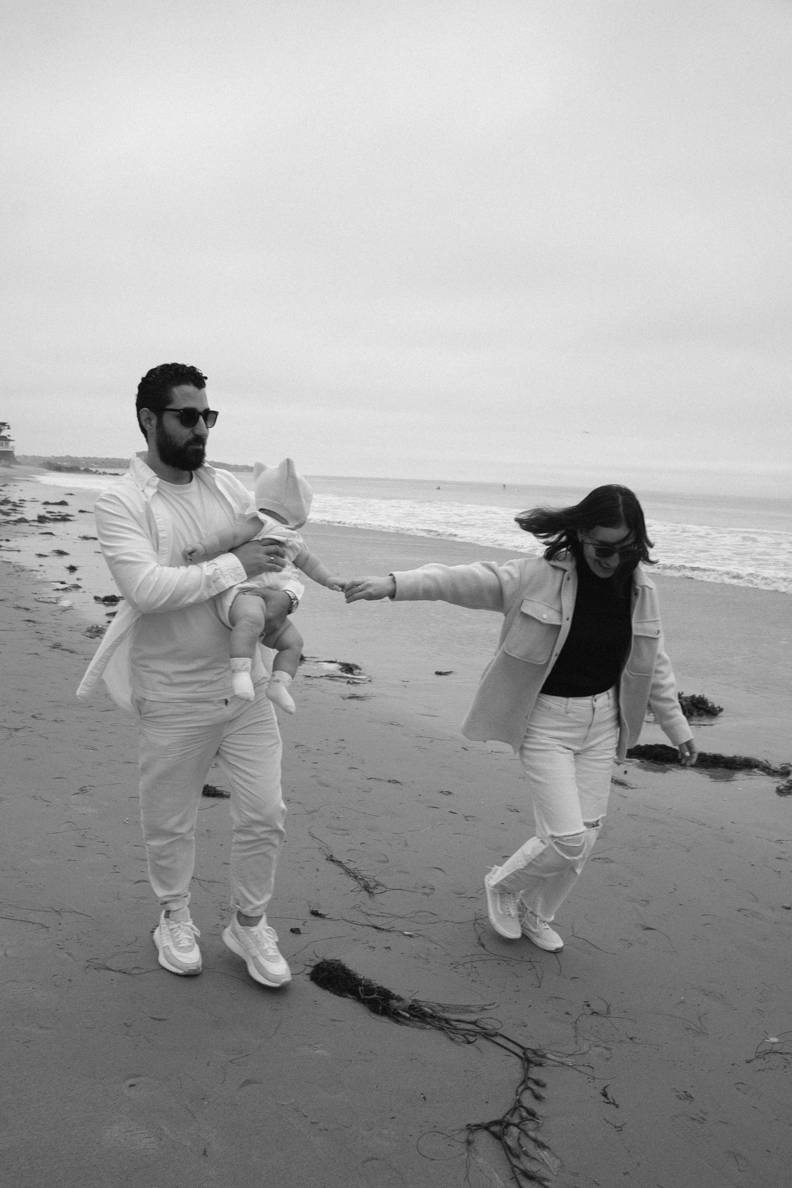 Family photoshoot. Family photoshoot outside. Beach photoshoot. Family holiday photoshoot. Sunset photoshoot