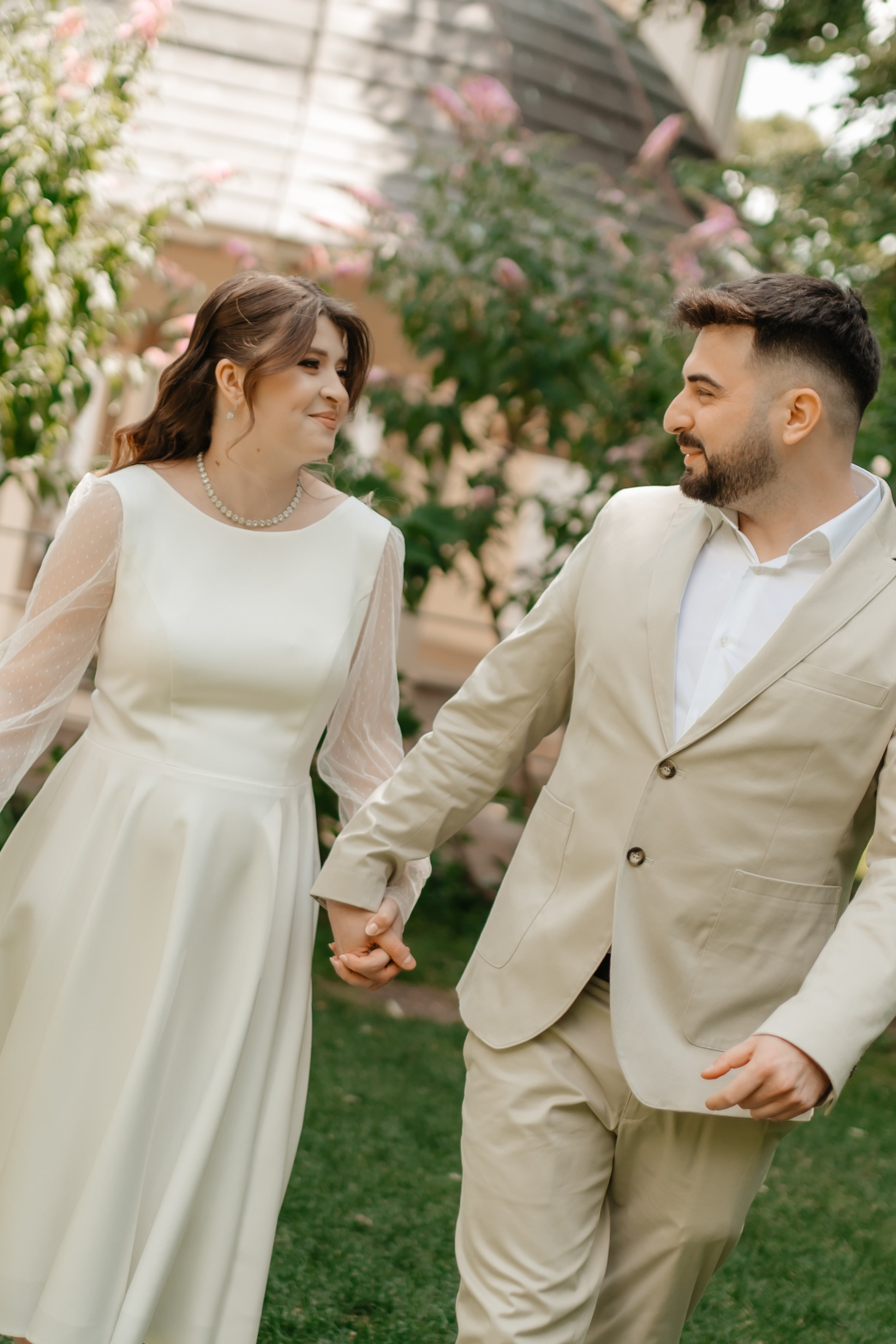 Roxana & Alin (Cununie Civilă). Adrian Visovan - Fotograf Iasi