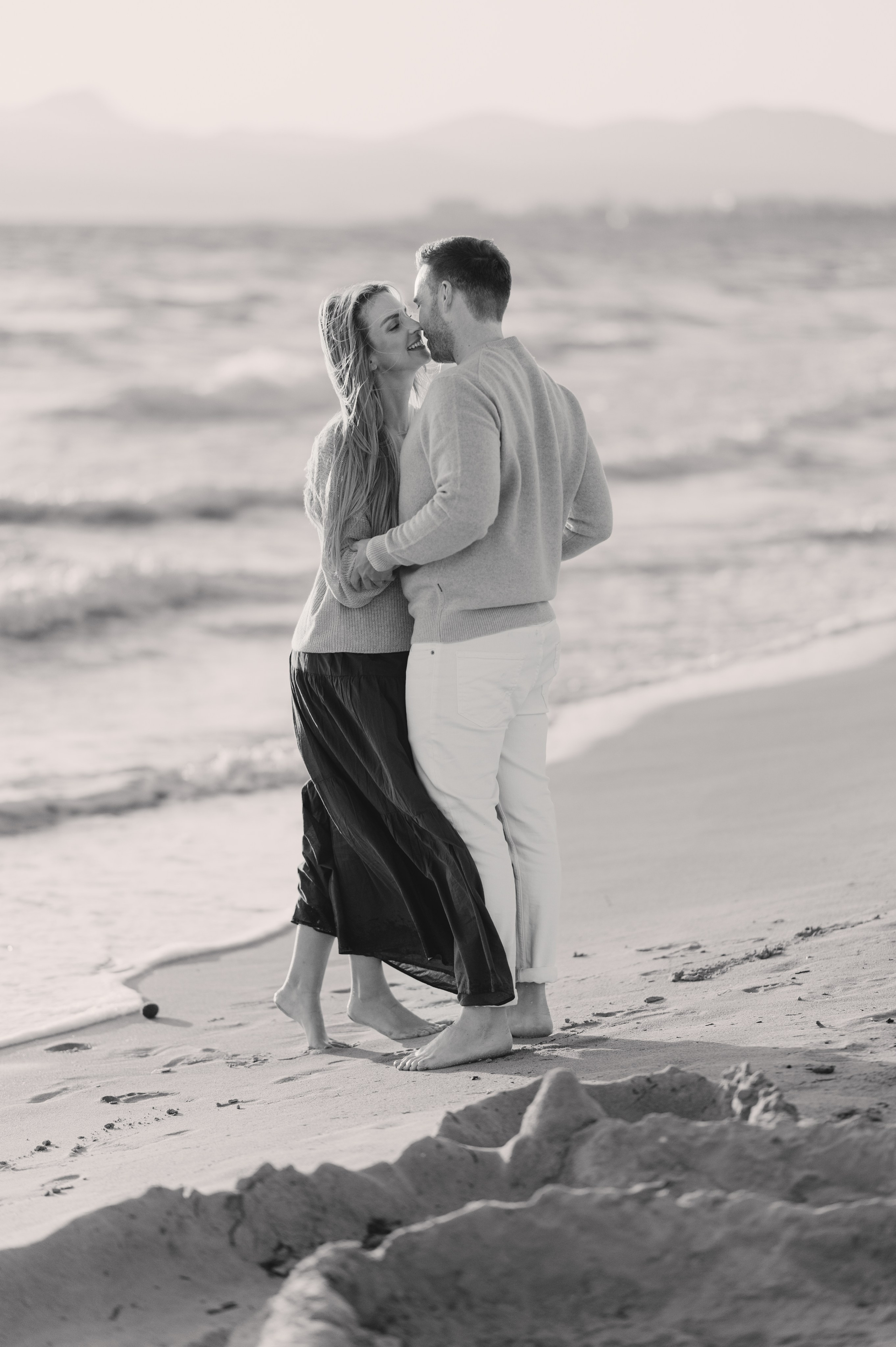 Family & Couple Photoshoot Mallorca S’Arenal Beach — Sunset Session. Photographer in Mallorca