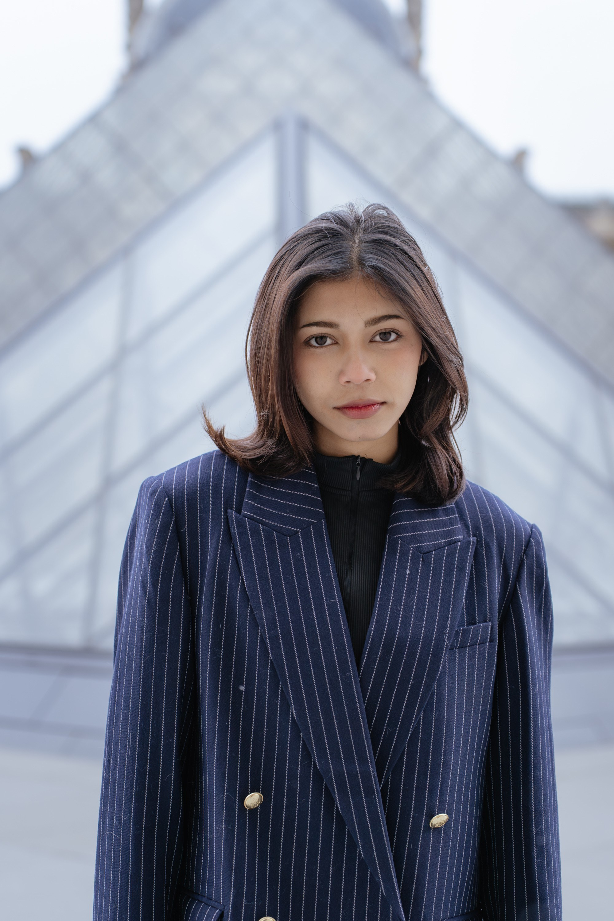 Solo Portrait Session: Louvre & Eiffel Tower. Paris Photographer & Videographer