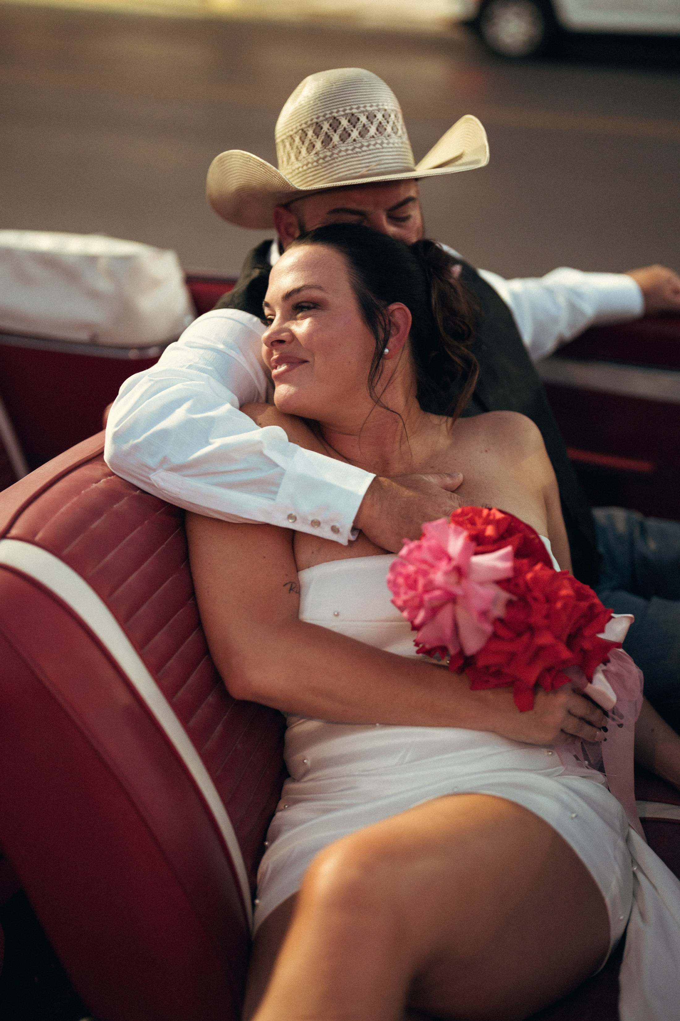 Jaye&Richie. Wedding & elopement photographer Viktoriya Kravtsov. Las Vegas
