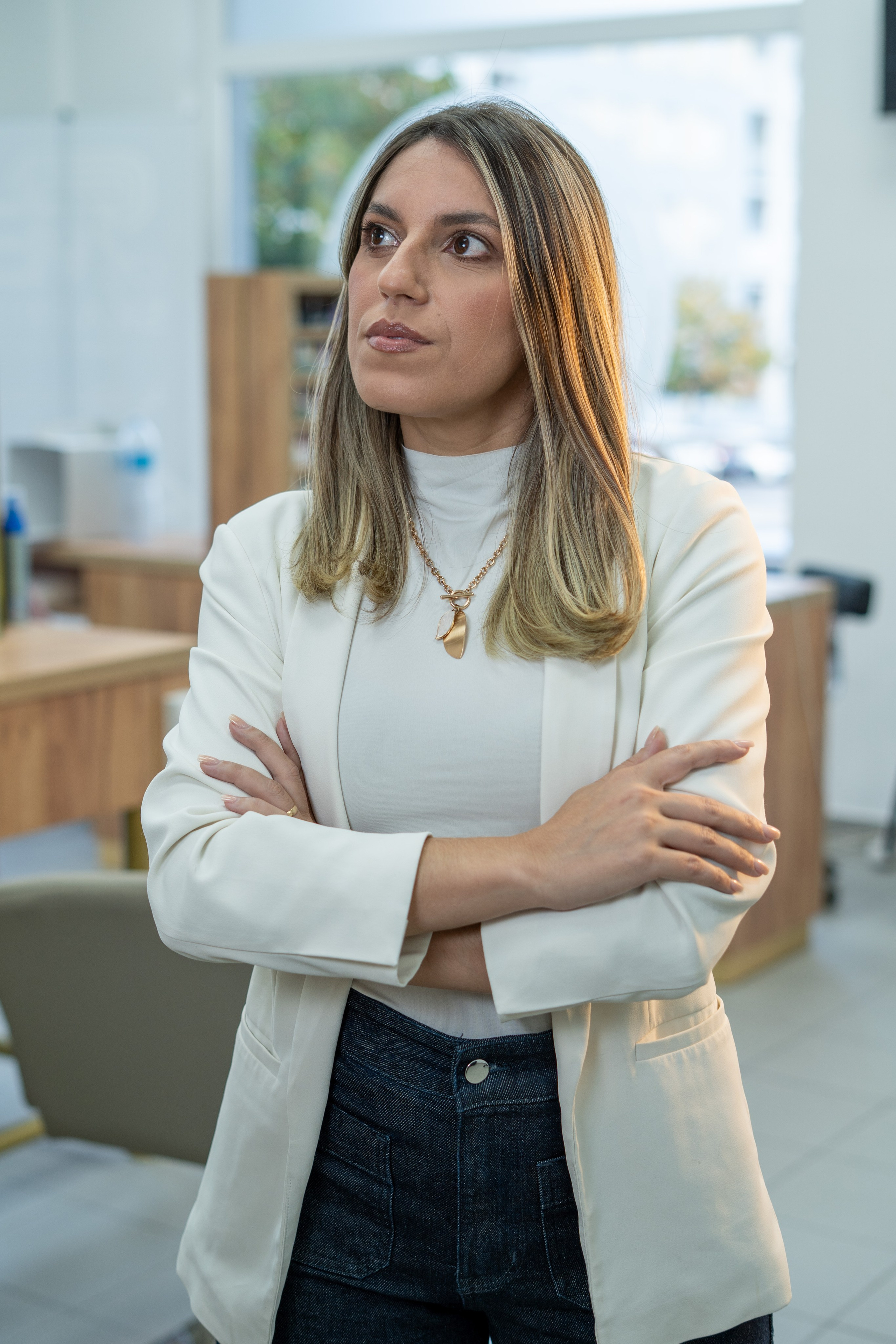 Kardeny Pimentel. Frames by Giovani Braga