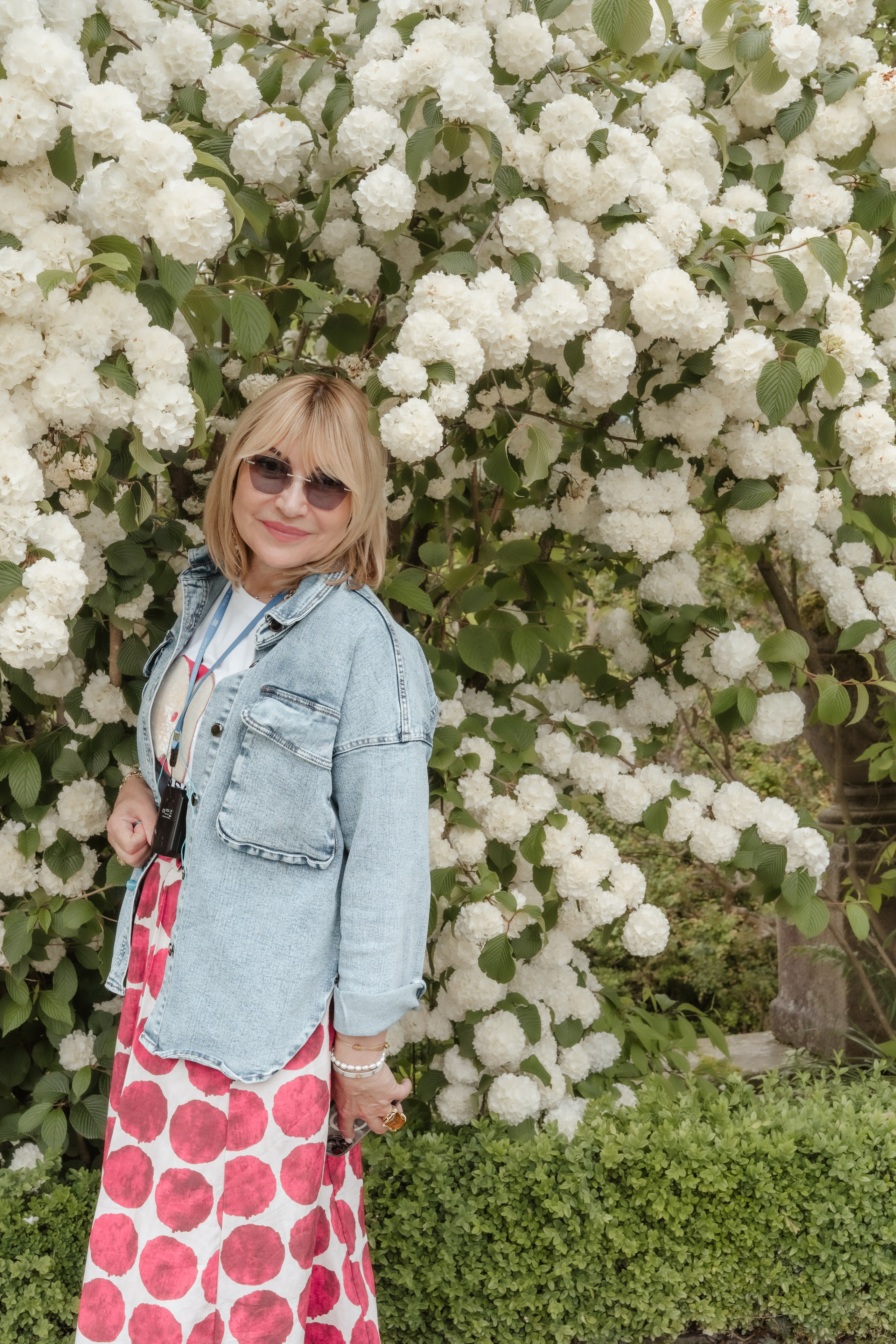 NATALY AND TATIANA_ ISOLA BELLA AND MADRE _LAKE MAGGIORE. PHOTOGRAPHER IN ITALY