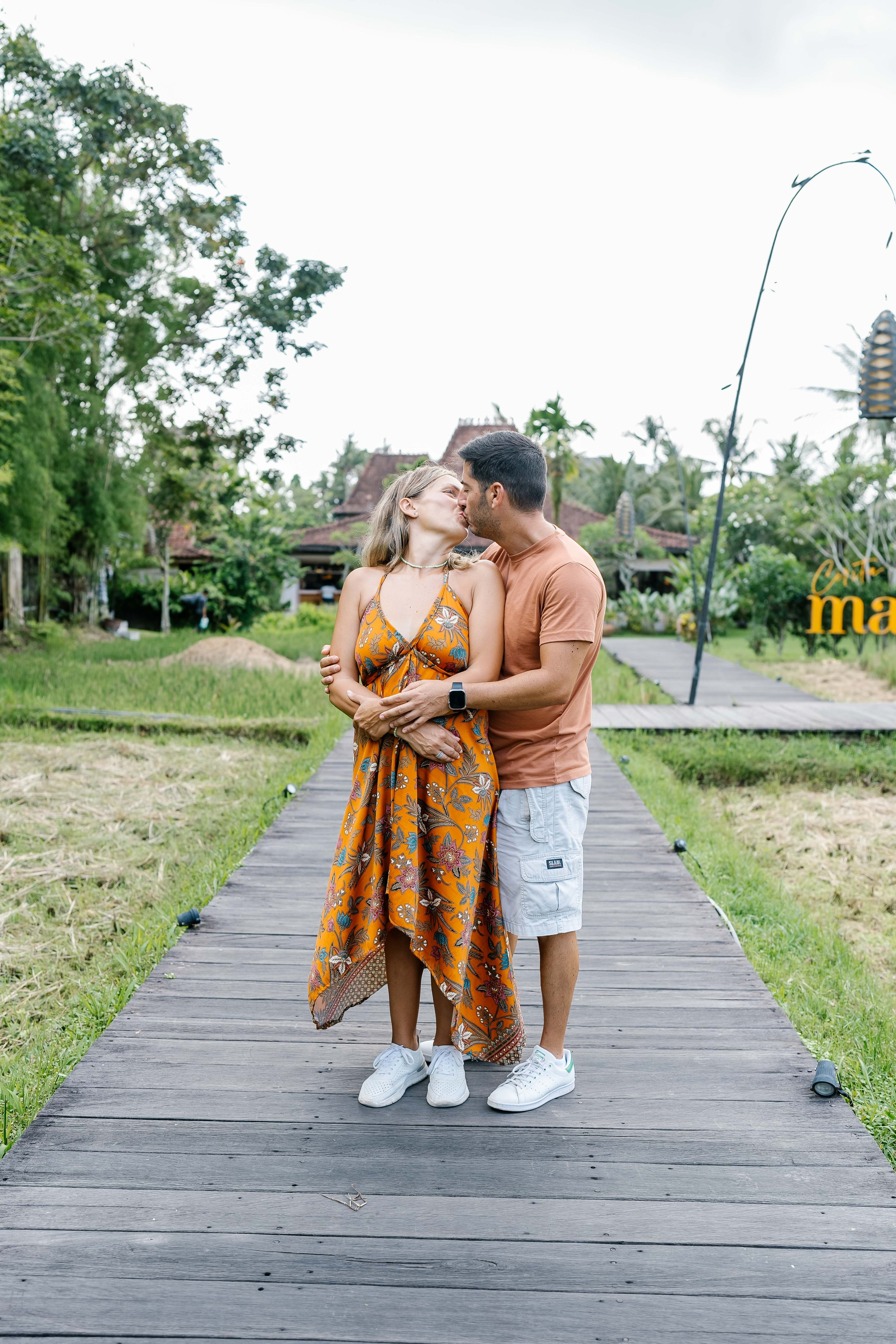 Honeymoon Photoshoot in bali. Female Photographer in Bali