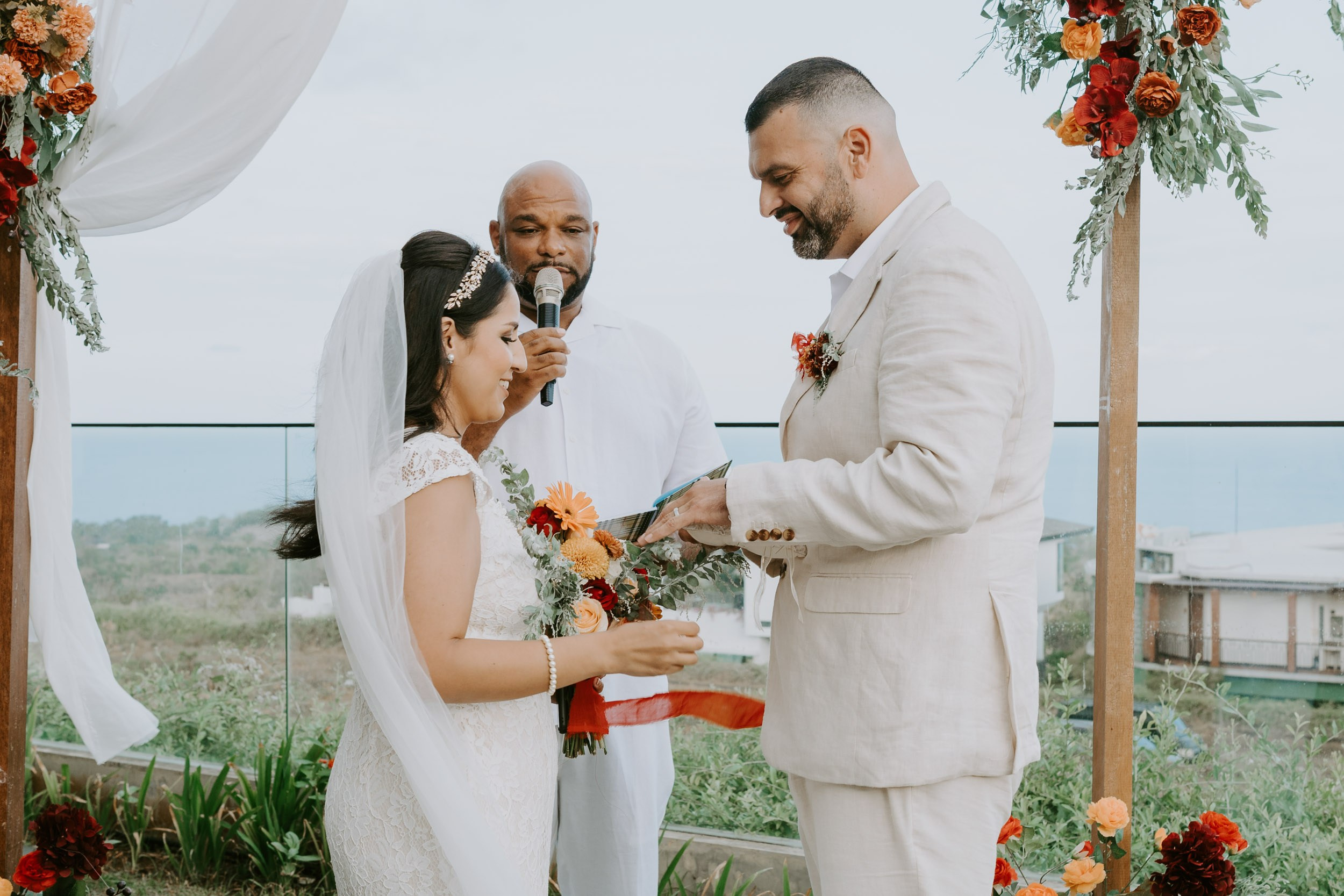 Bernardino & Ana. Female Photographer in Bali