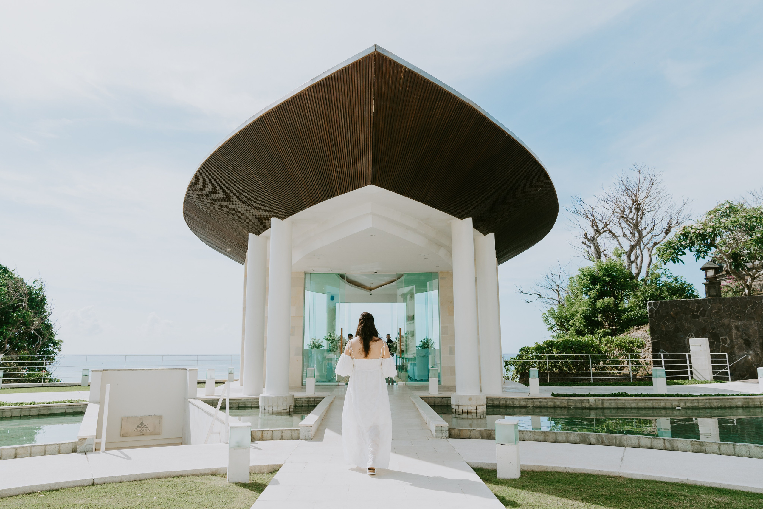 BOGLARKA & STEFFAN. Female Photographer in Bali