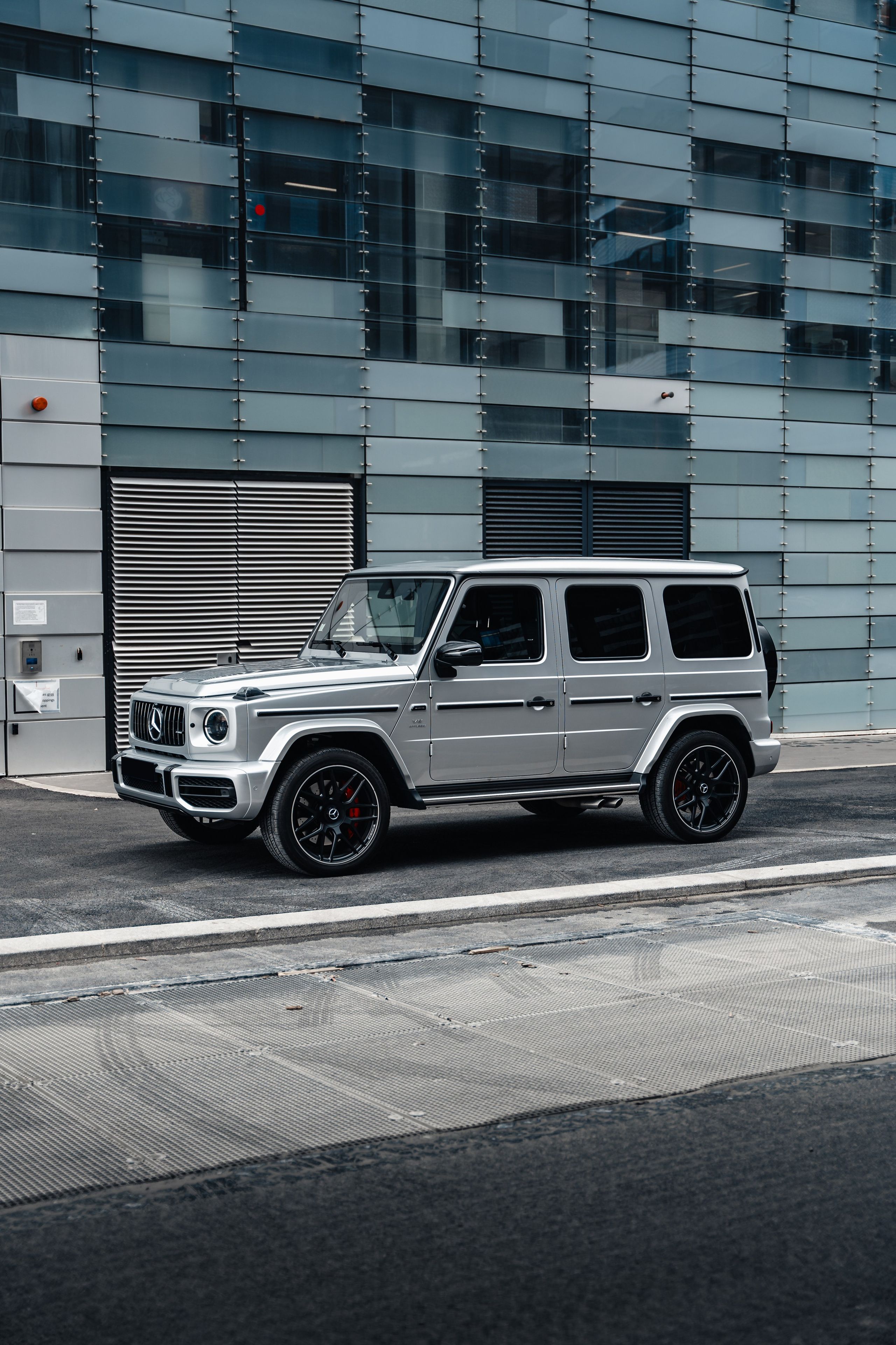 Mercedes-Benz G63 AMG. Photographer in Paris — Vitalii Motruk