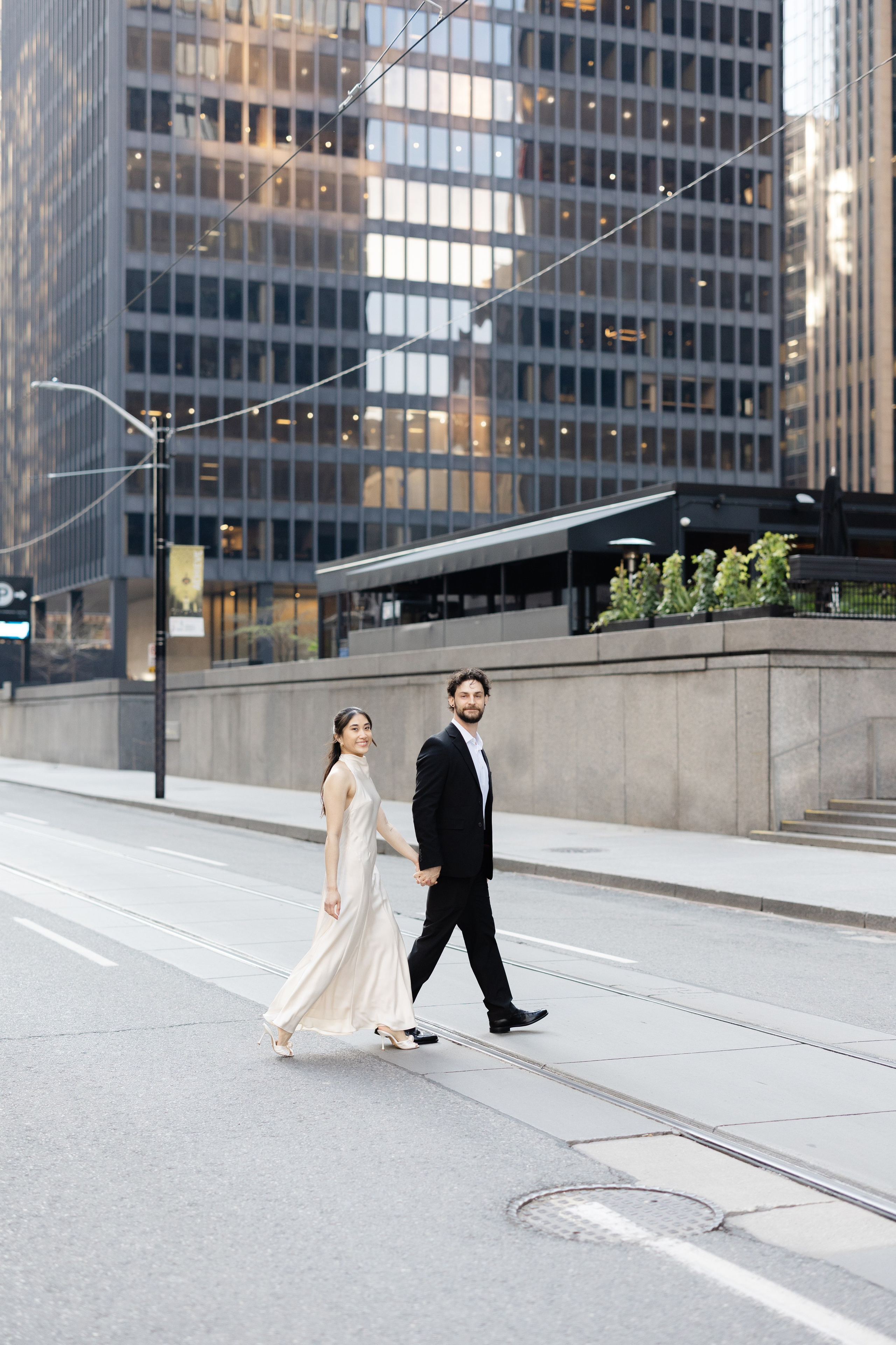 Engagement Session — Downtown Toronto. Anna Leb Photo