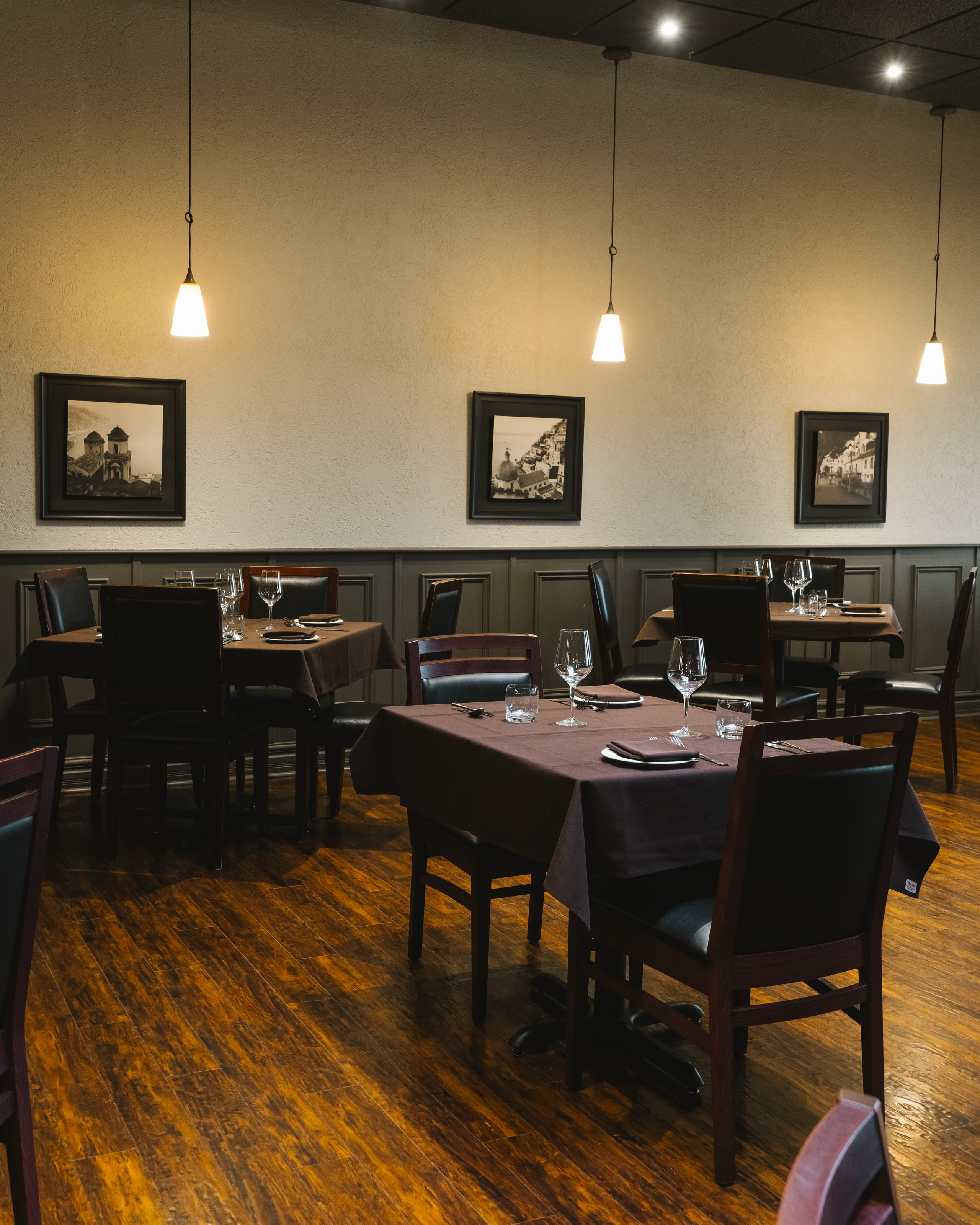 Luna. Welcome to my video and photo world!