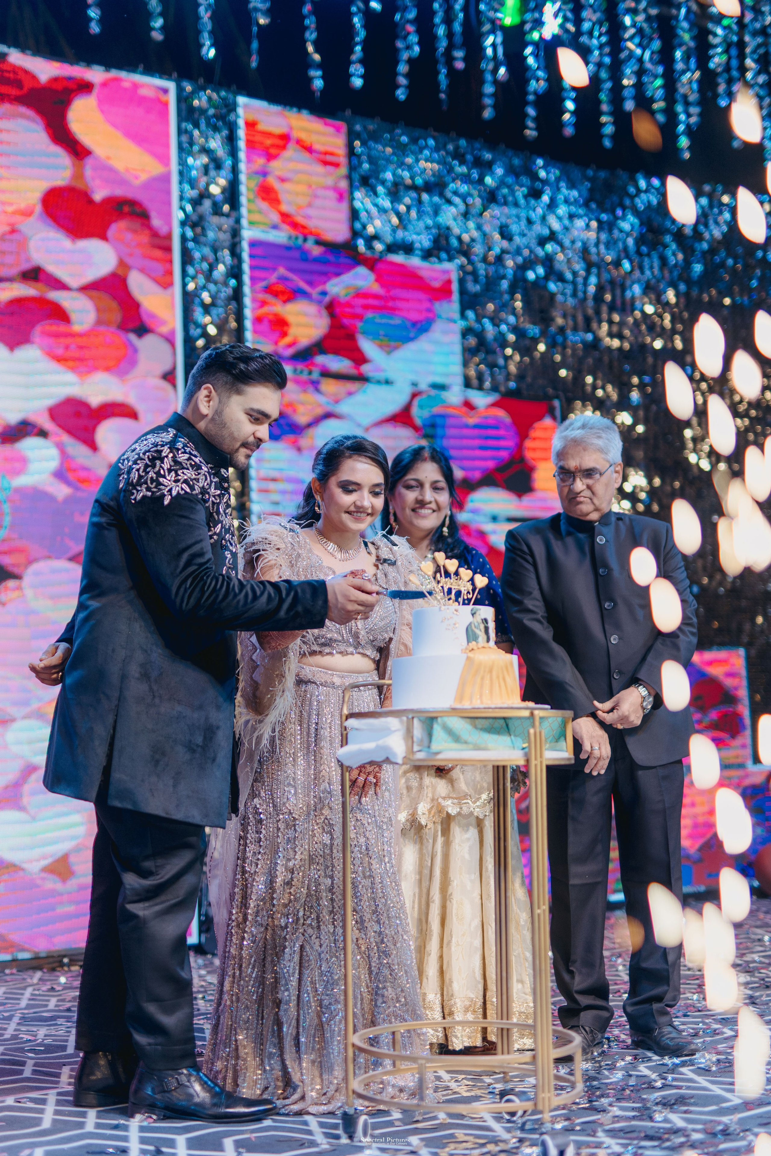 #ADIकीAESHहै