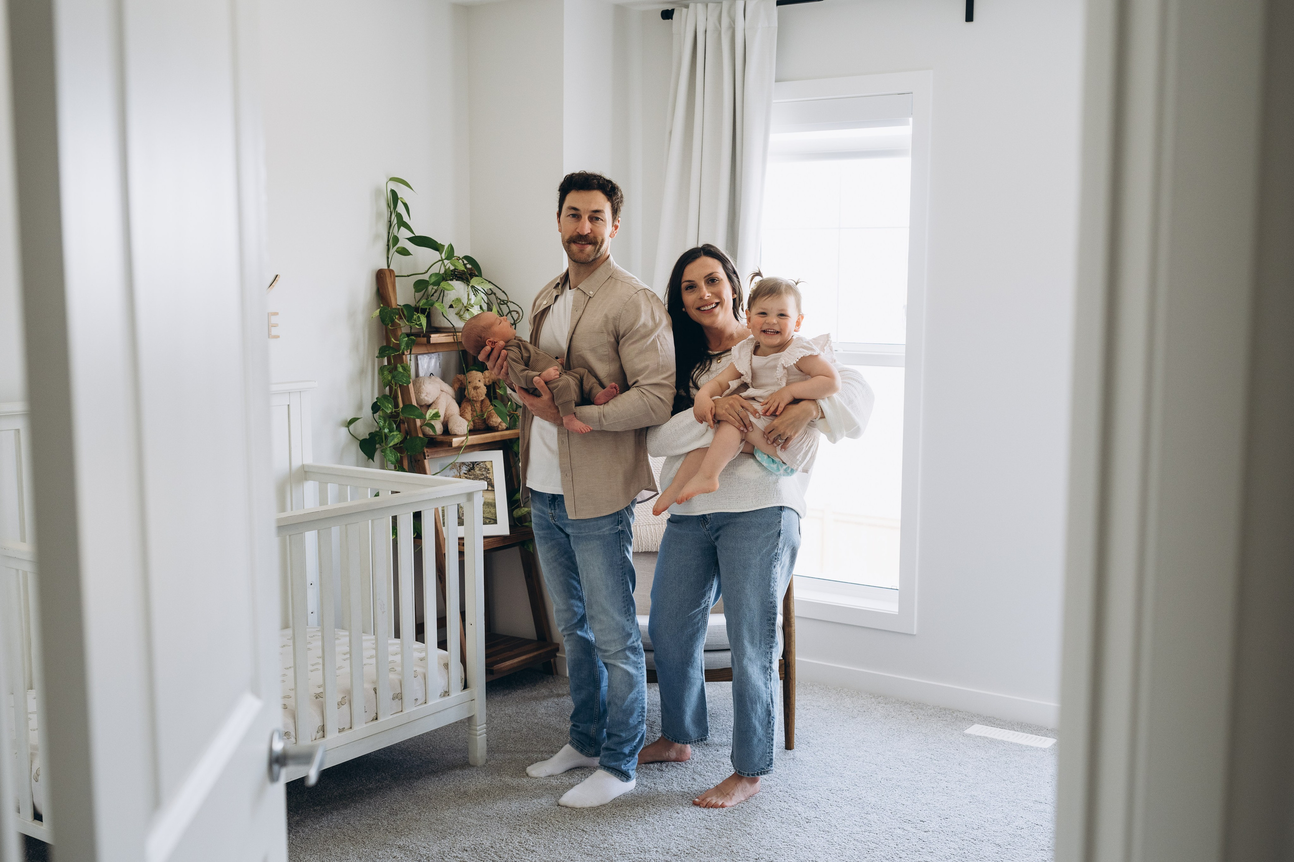 Jess & Fam #2. Calgary Wedding & Lifestyle Photographer — Yevhen Polishchuk