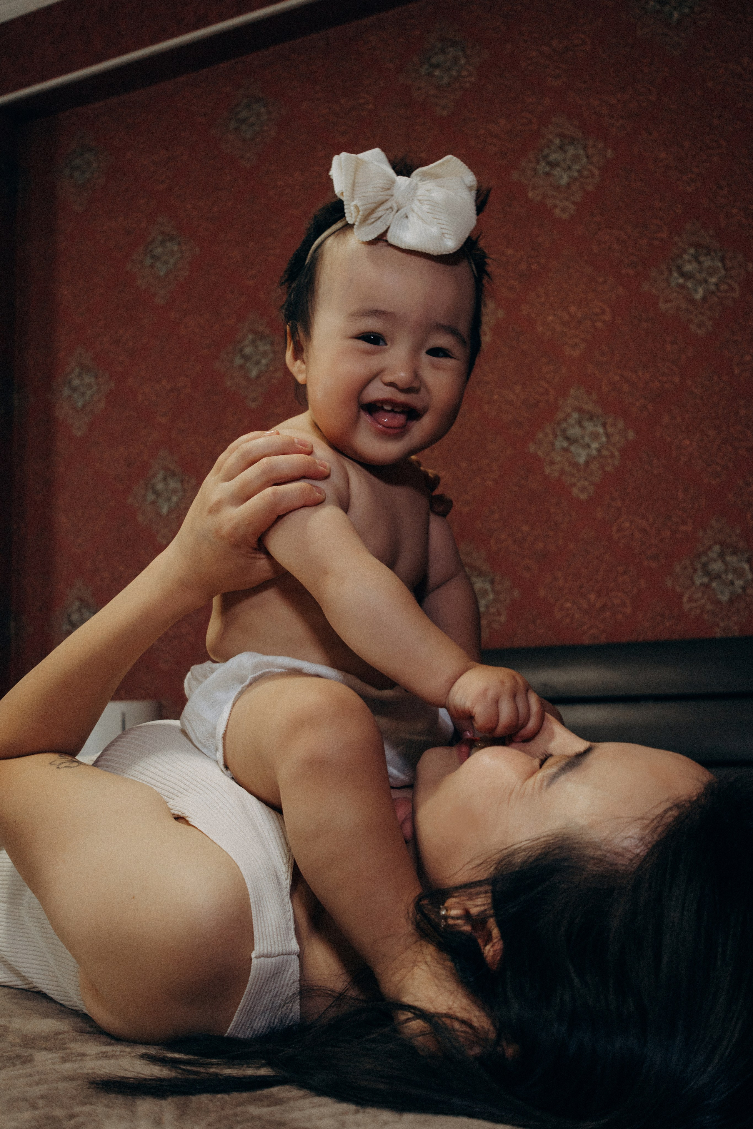 Love at home. Фотограф родов, семей и новорожденных малышей в Дубае