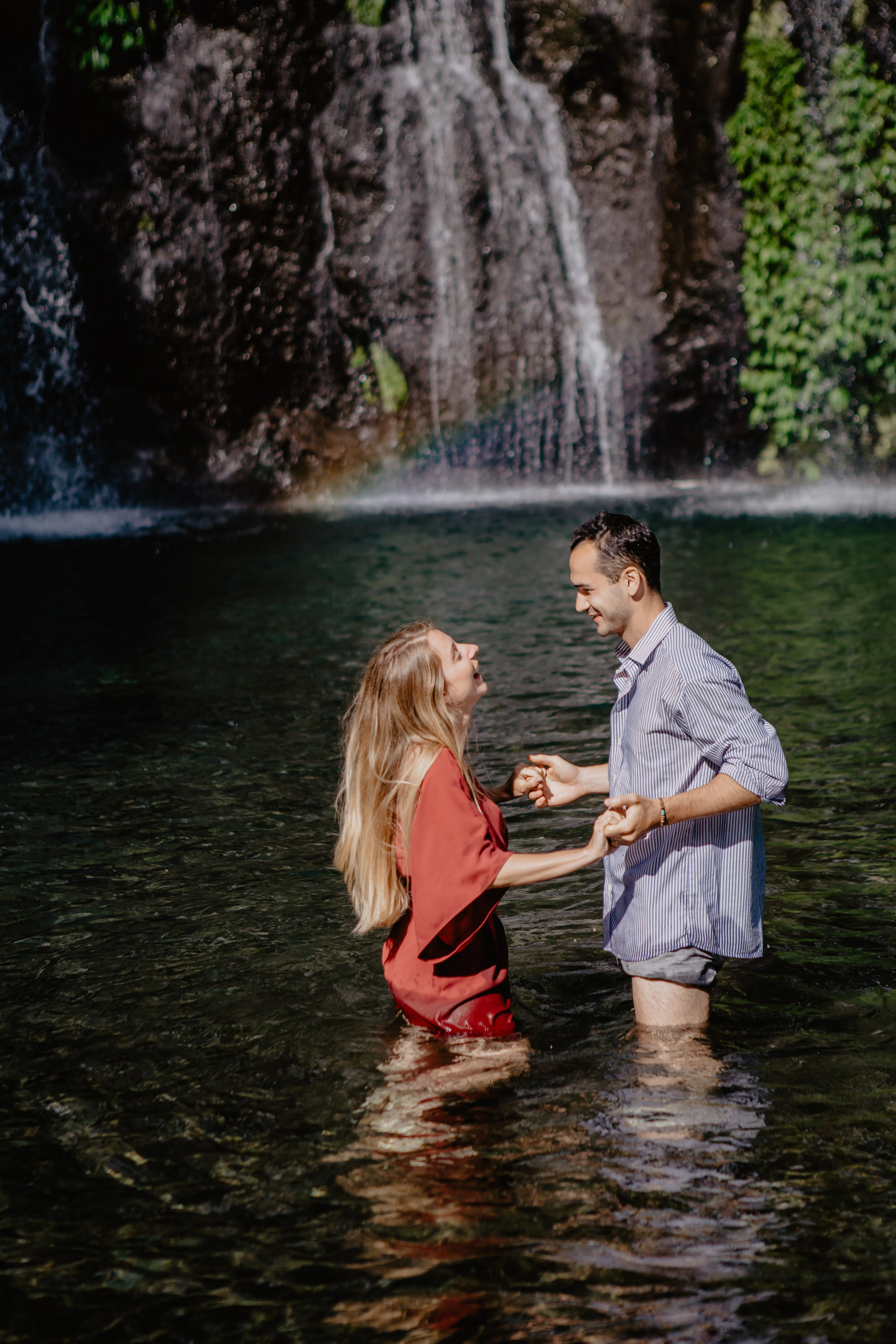 Honeymoon photo shoot in Bali. Female Photographer in Bali