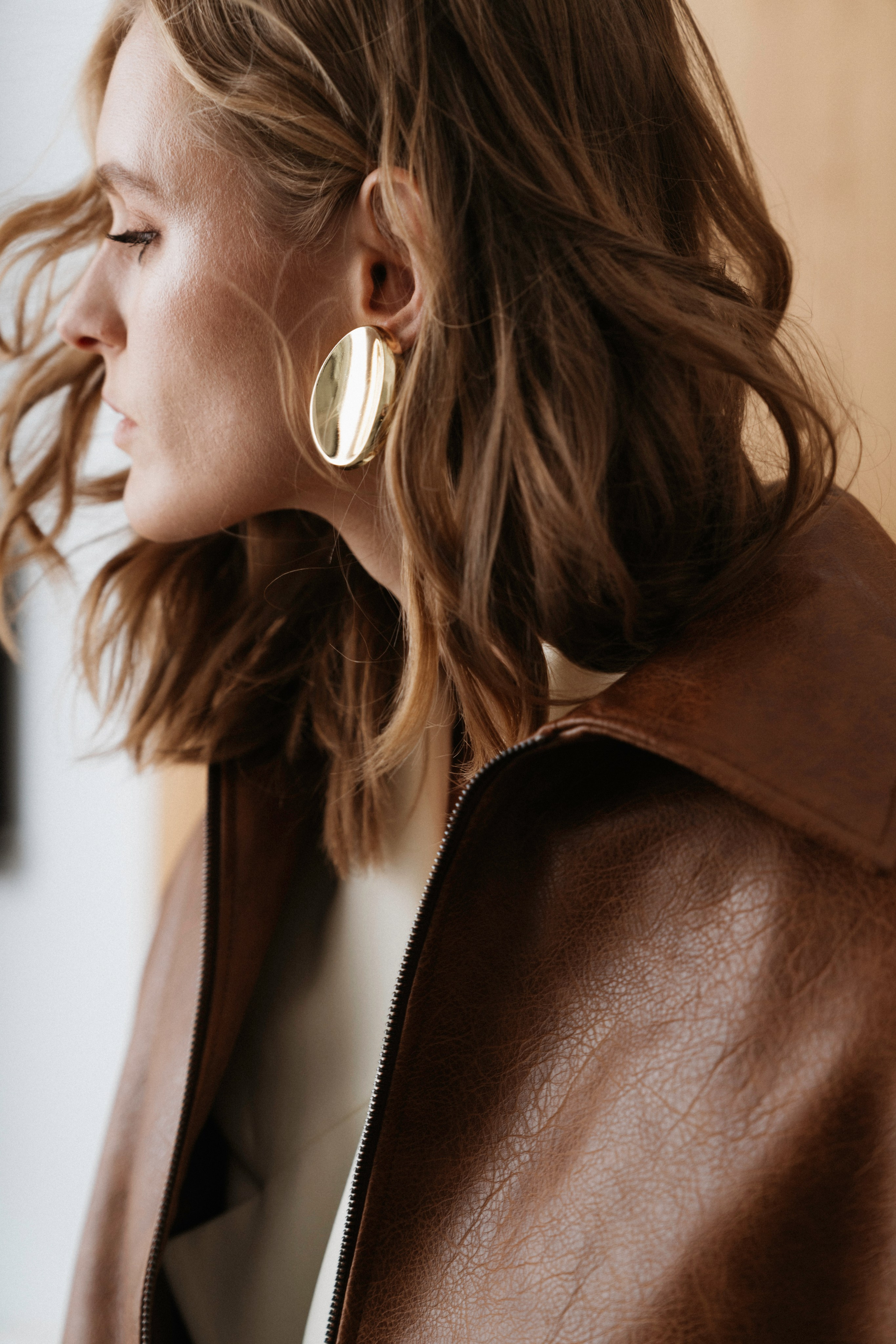 Studio. Corporate & Personal Branding Photographer Geneva | Kristine Tsurtsumia Keiser