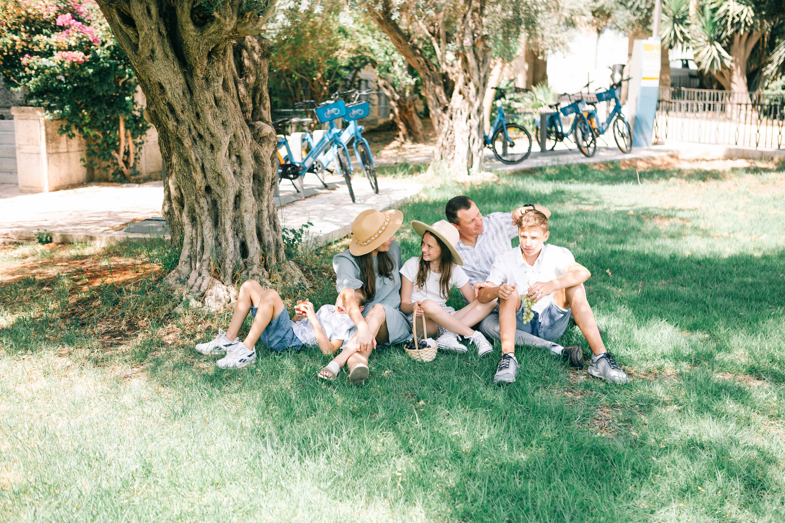 PHOTO SESSION WITH PARENTS. Https://shi-photo.com/