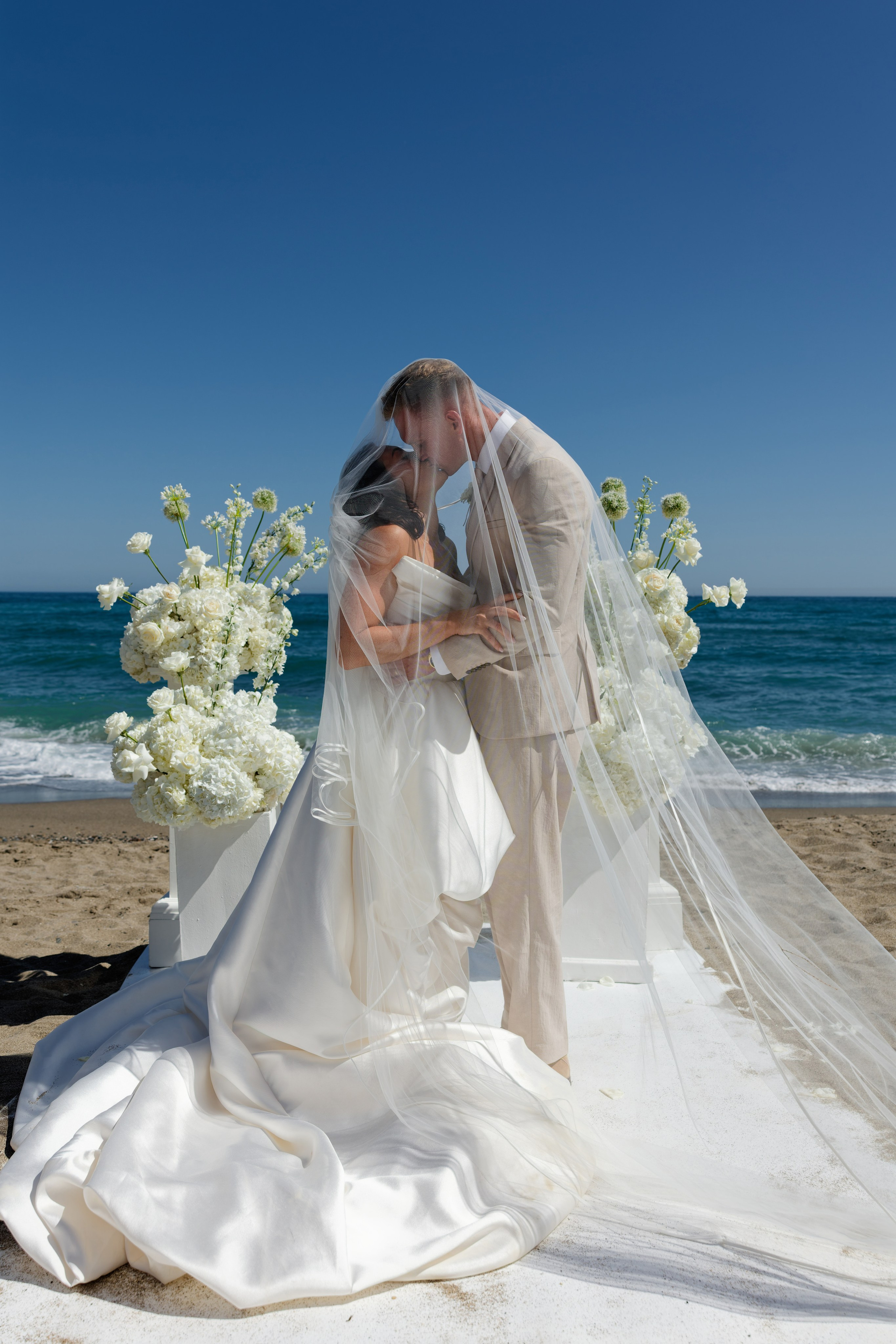 Beach Wedding in Marbella PREVIEW. Destination Wedding Photographer — Nikita Burtsev