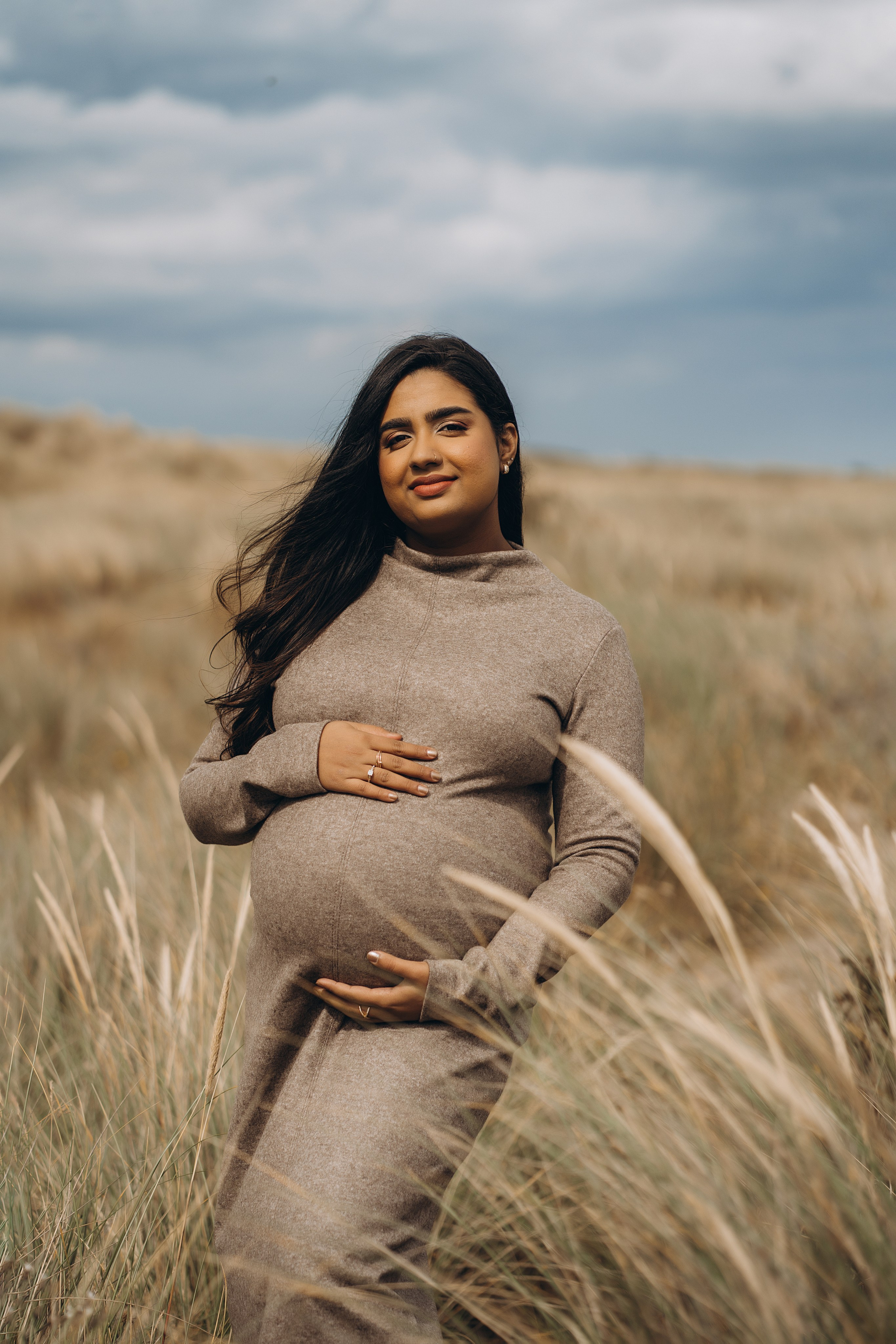 Meera: Bull island. Maternity/Love story/Wedding photographer
