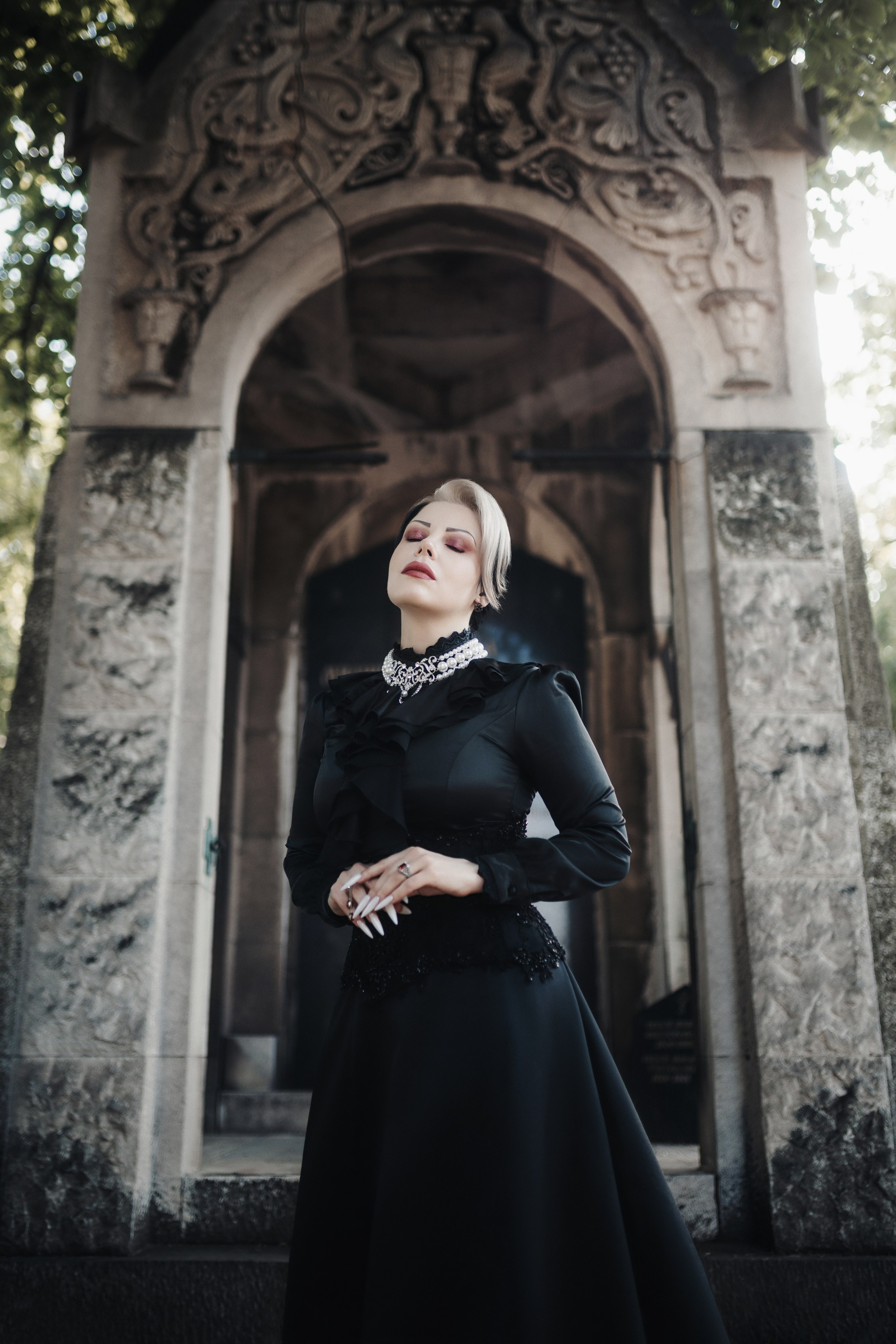 Creative outdoor portrait in Belgrade with natural light. Artistic portrait session in Belgrade location. Outdoor photoshoot in Serbia with soft evening light. Fantasy Fashion portrait in Belgrade