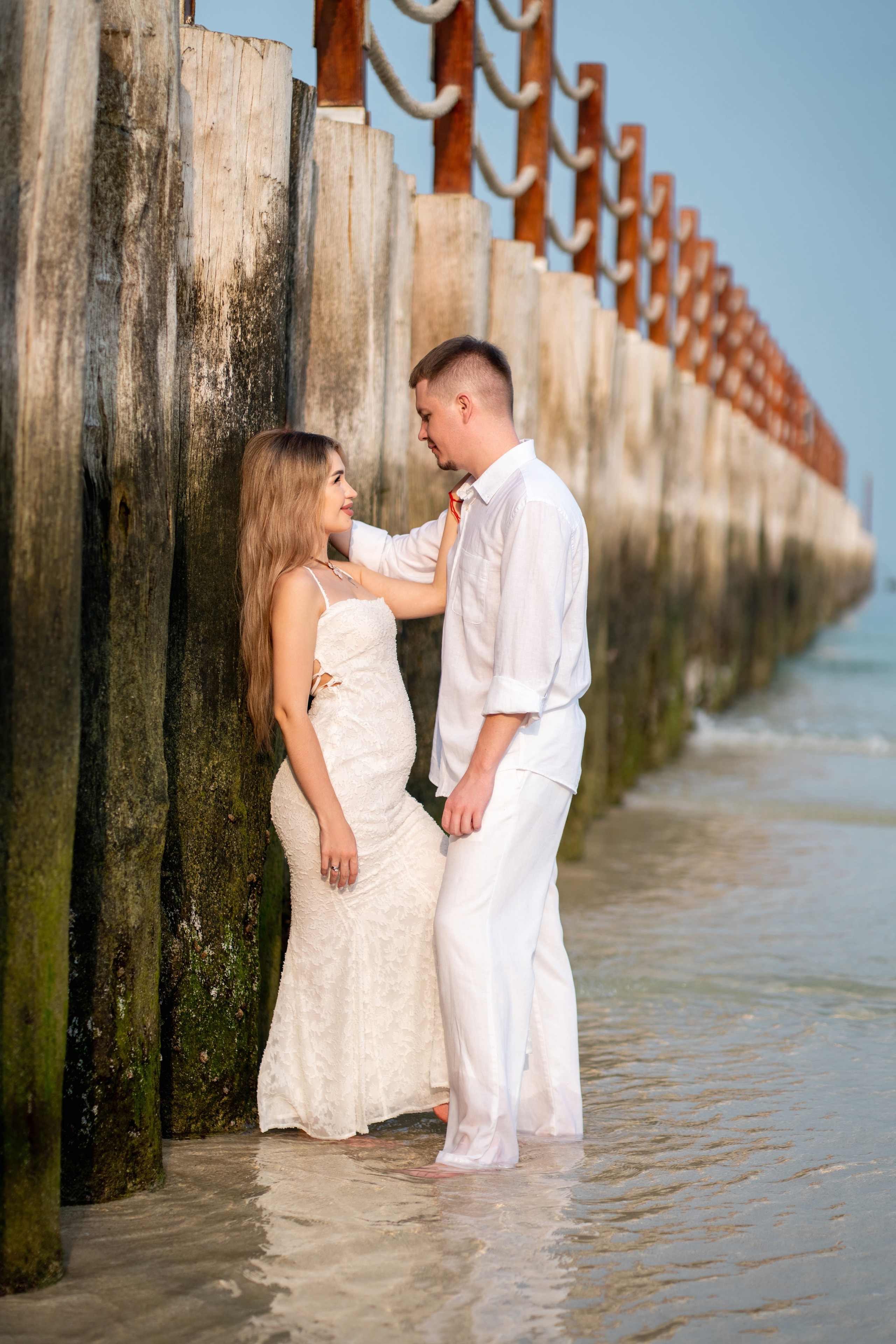 Sea breeze and kisses. Angela Iakovleva — Family Photographer in Dubai