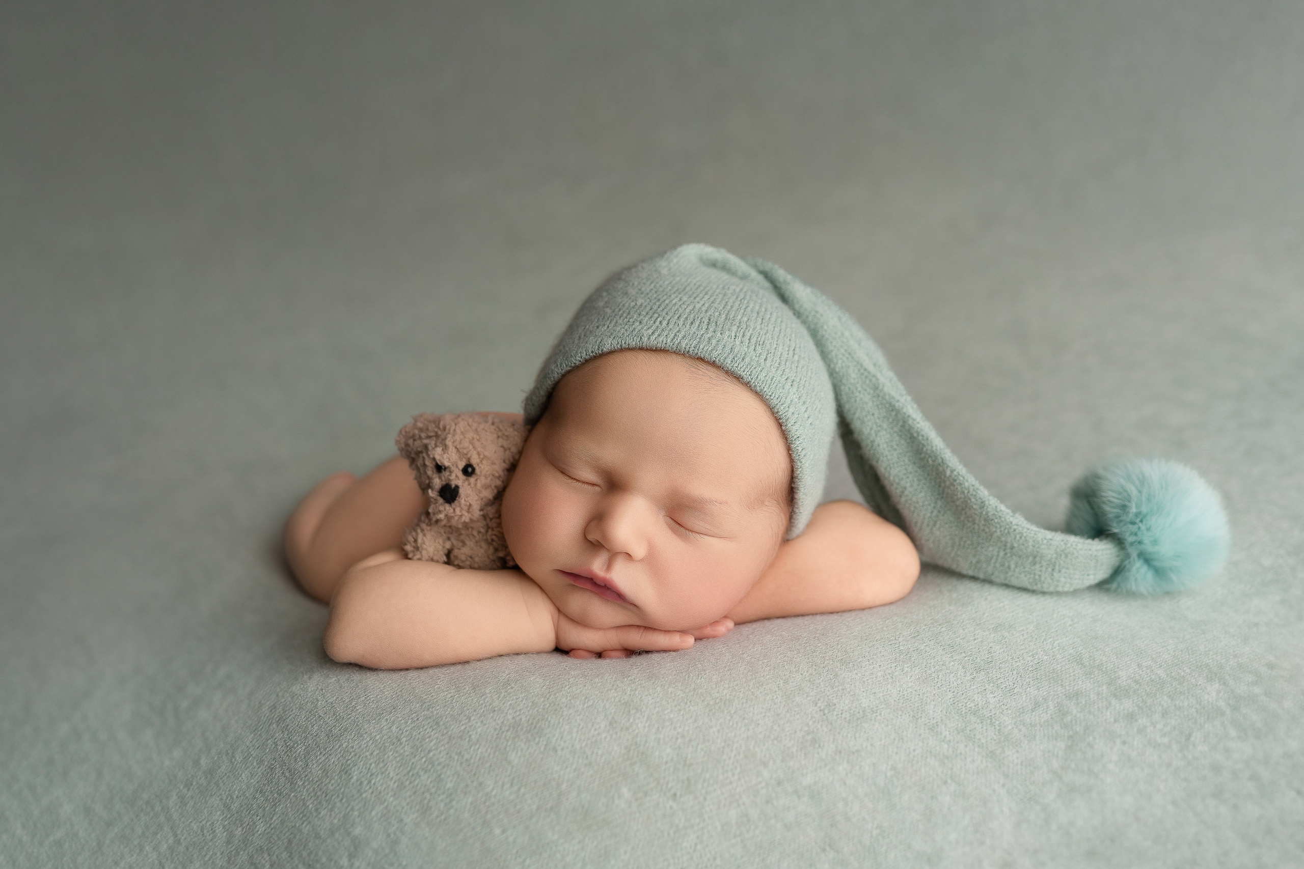 Esu Aleksandra naujagimių ir kudikių fotografė iš Vilniaus