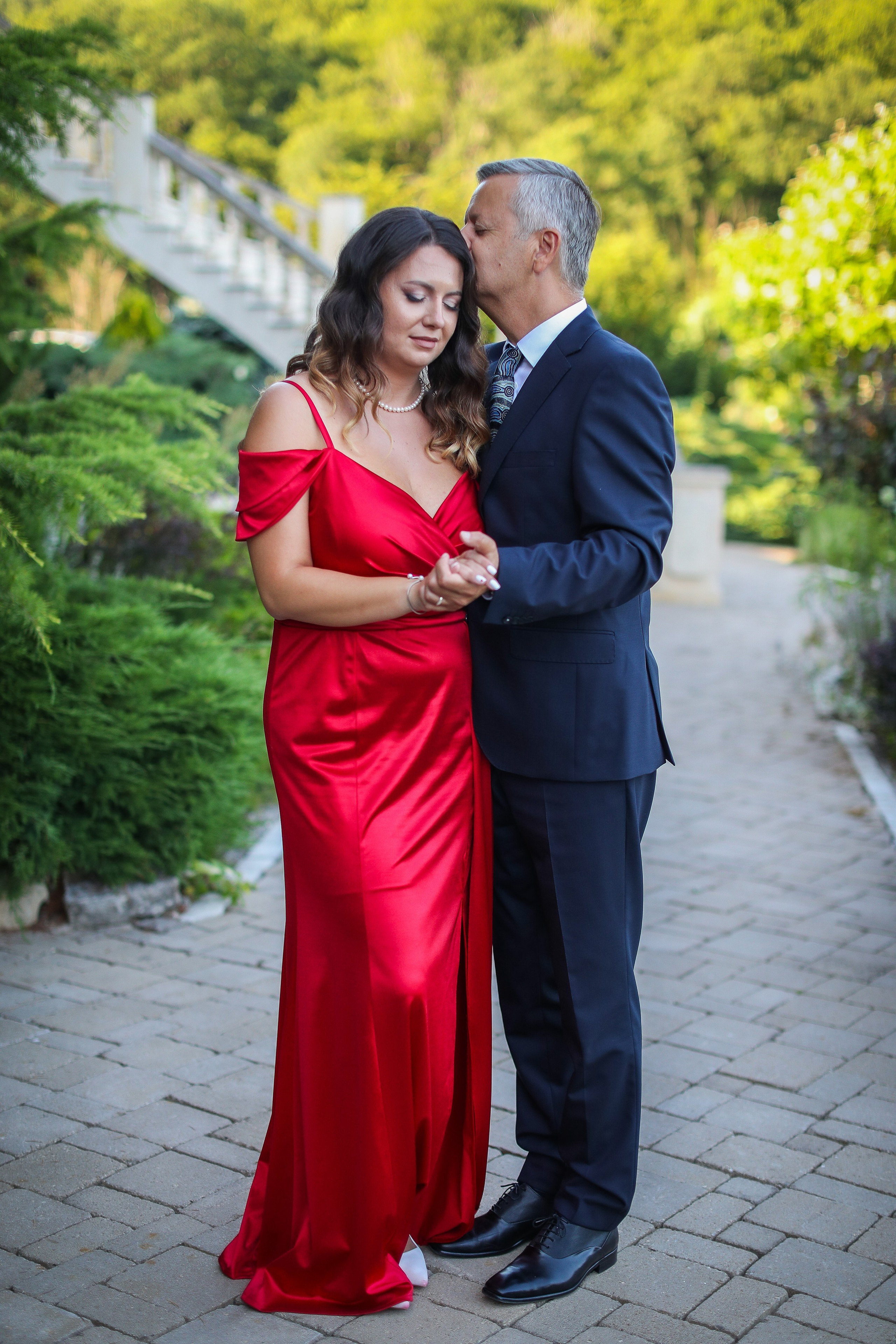 Nunta Anastasiei și a lui Ionuț de la SunGarden Cluj-Napoca a fost o “nunta de vis”. Rares Bucur is a professional wedding photographer based in Cluj-Napoca, Romania, specializing in wedding photography