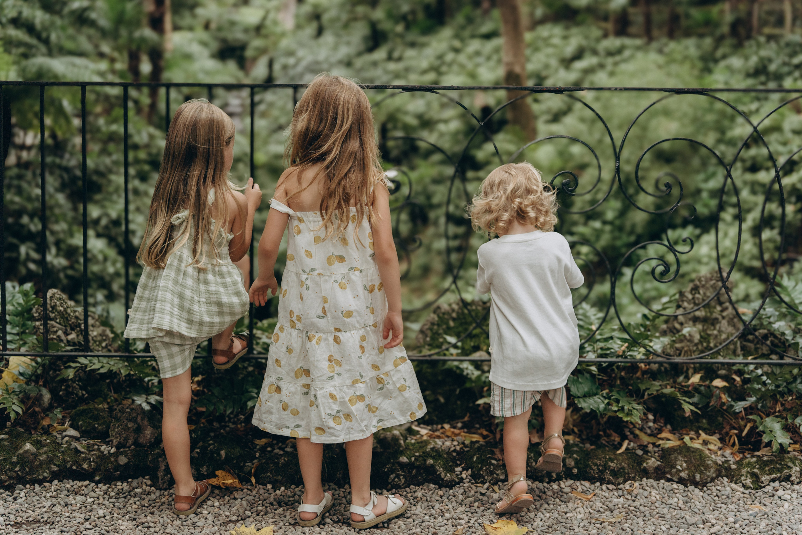 Family moments in Como Lake. PHOTOGRAPHER IN ITALY
