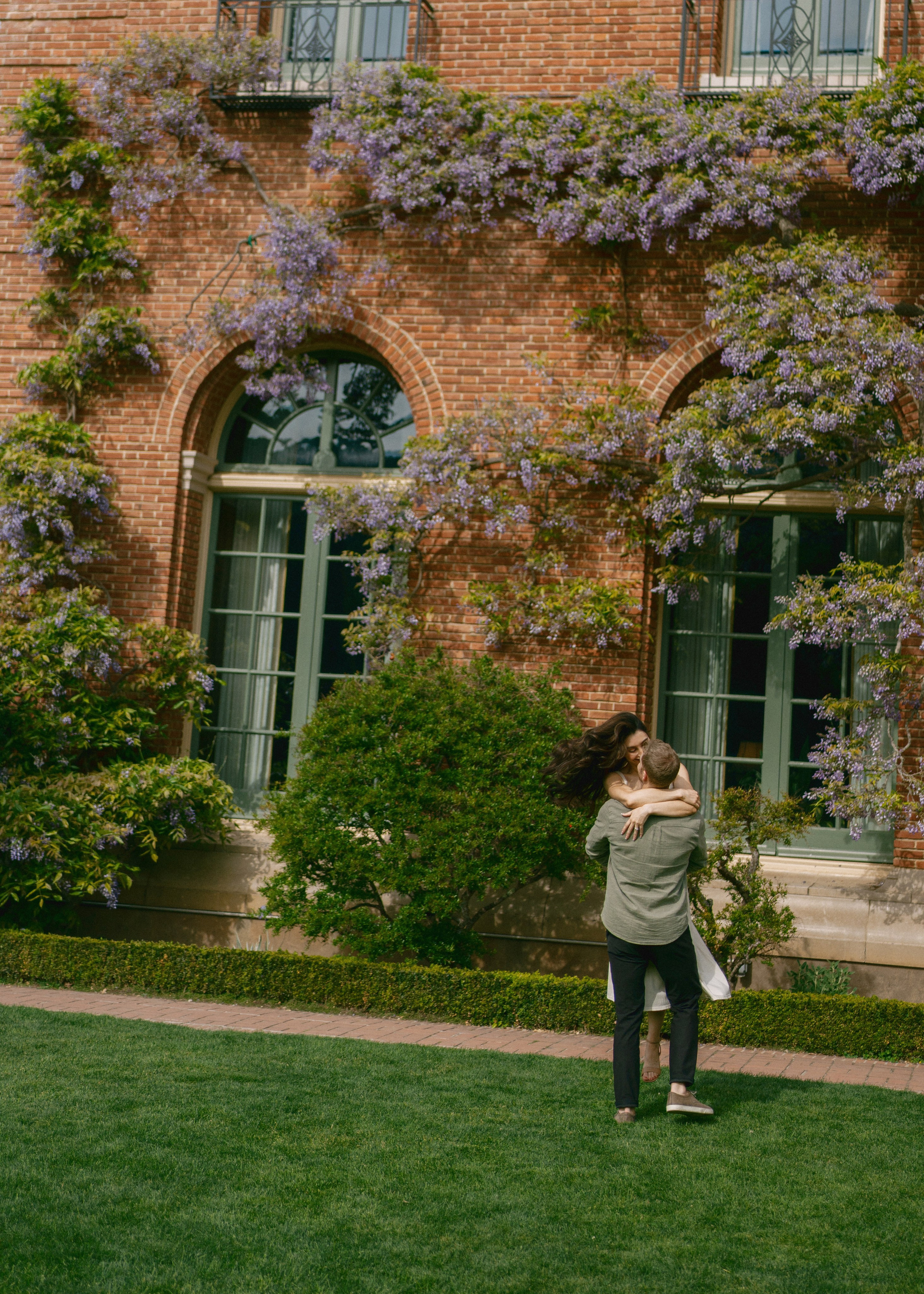 Engagement at Filoli Historic House & World-Class Garden. Wedding Photography & Videography Team in California, Los Angeles, San Francisco, San Diego and Travel