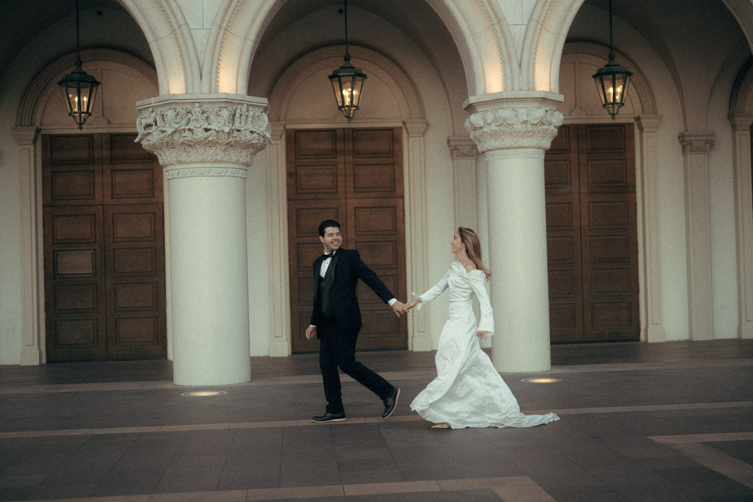 F&M. Wedding & elopement photographer Viktoriya Kravtsov. Las Vegas