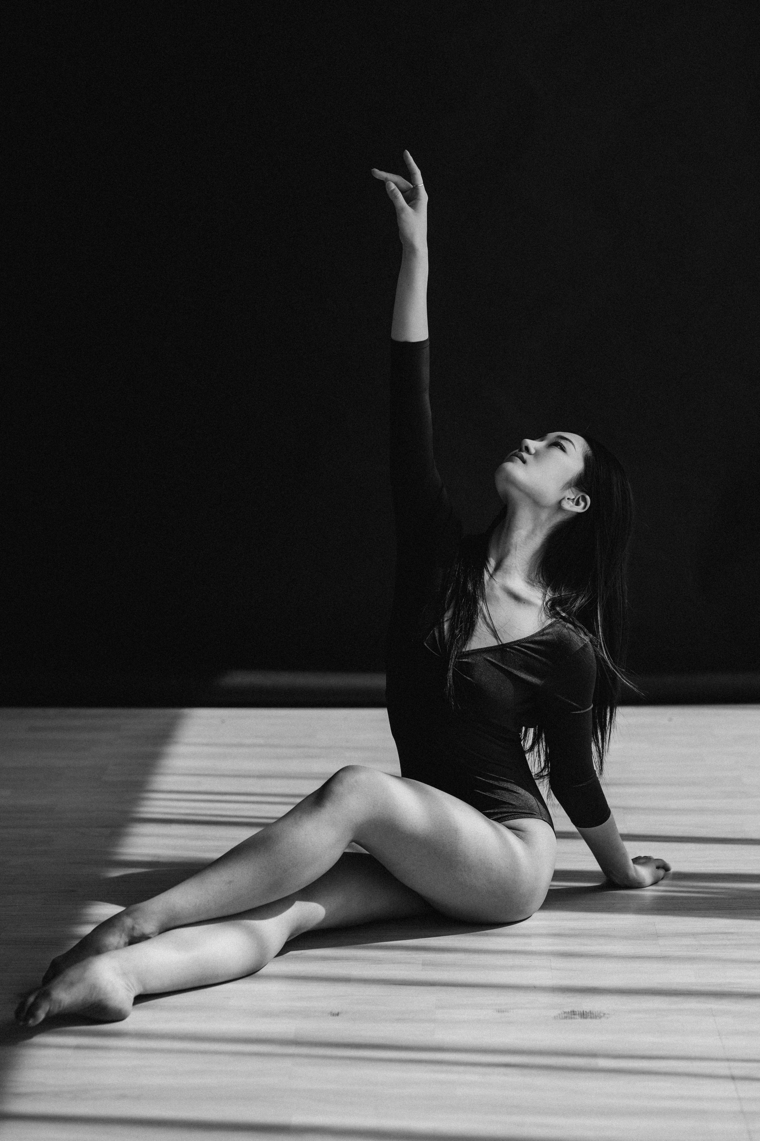 DANCERS. Victoria Olonen – Cinematic Portrait Artist | Helsinki & Europe