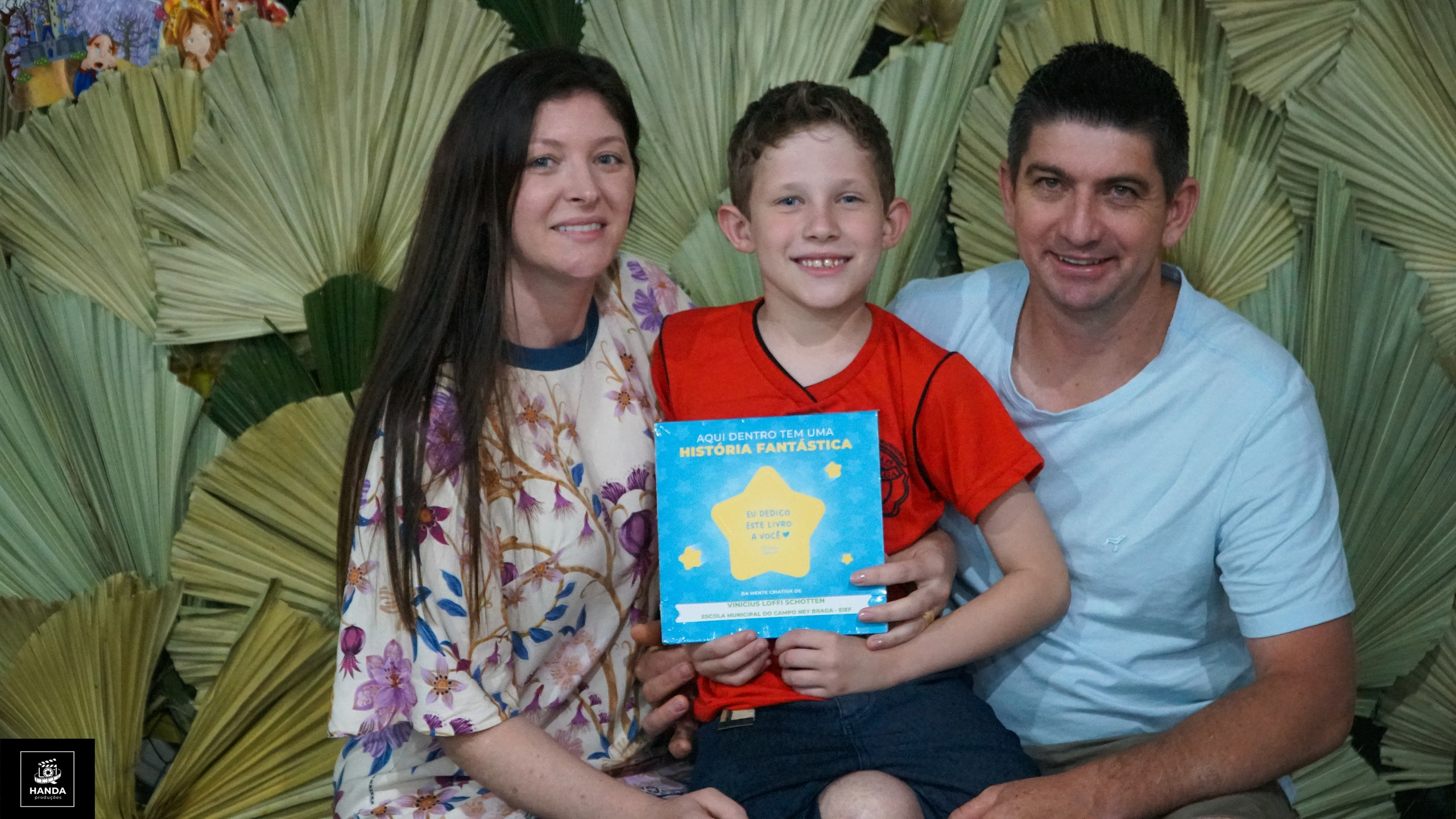 Noite autógrafos colégio Aurélio Buarque de Holanda. Handa Produções