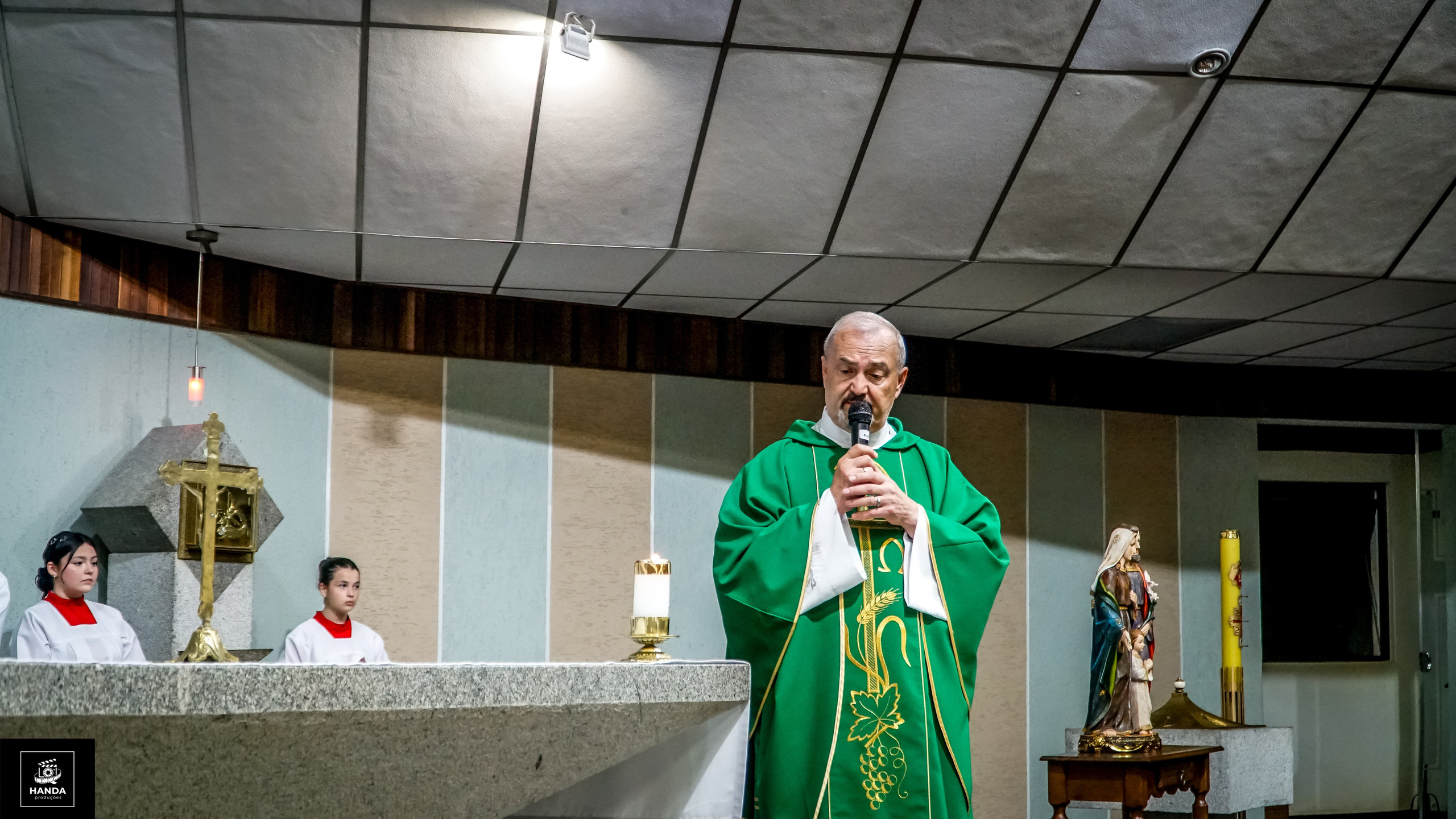 Acampamento Casais. Handa Produções