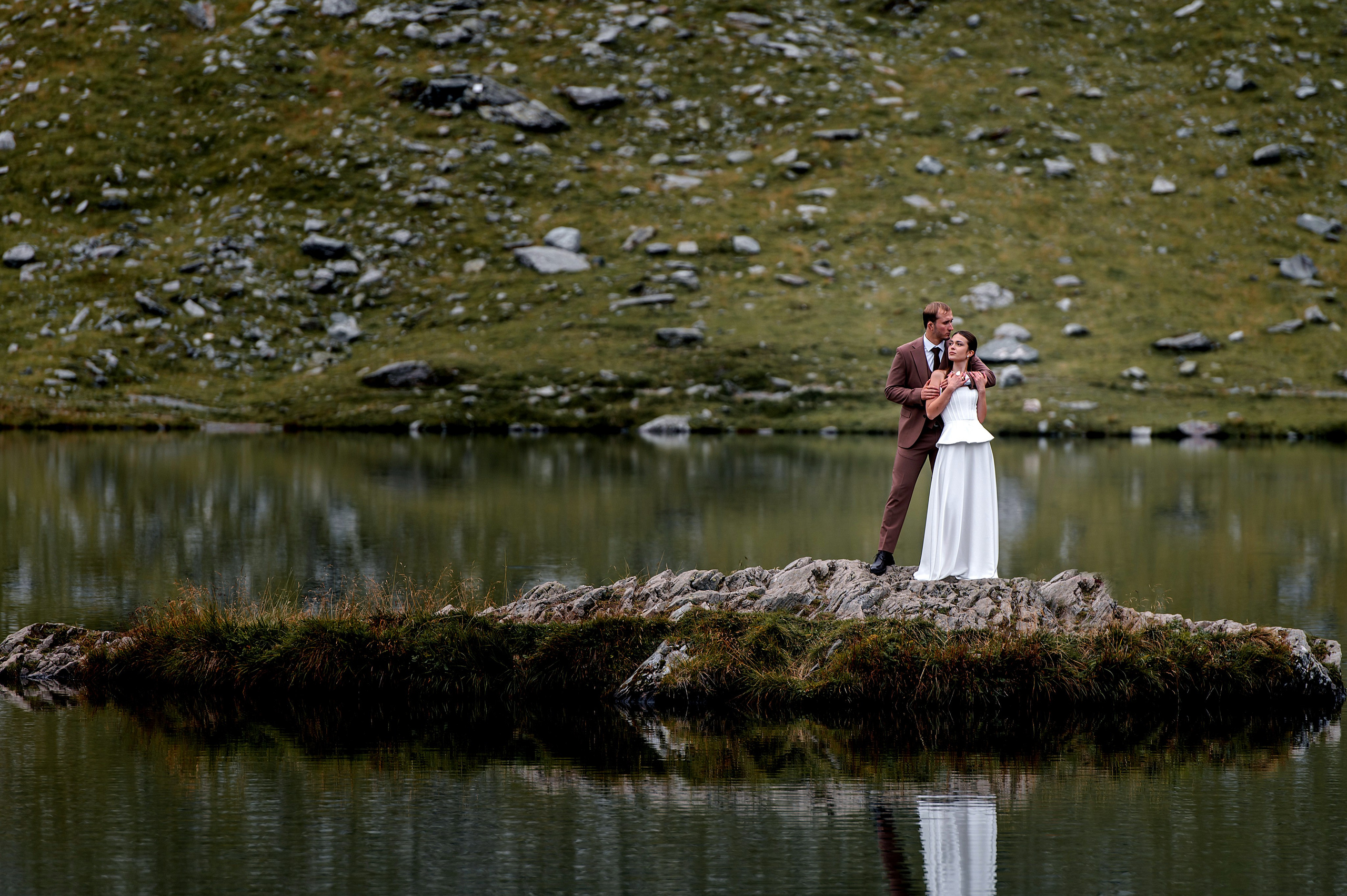 Lacul Bâlea, România. Victoria & Grigorie. Wedding photographer from Moldova Alexey Chipchiu