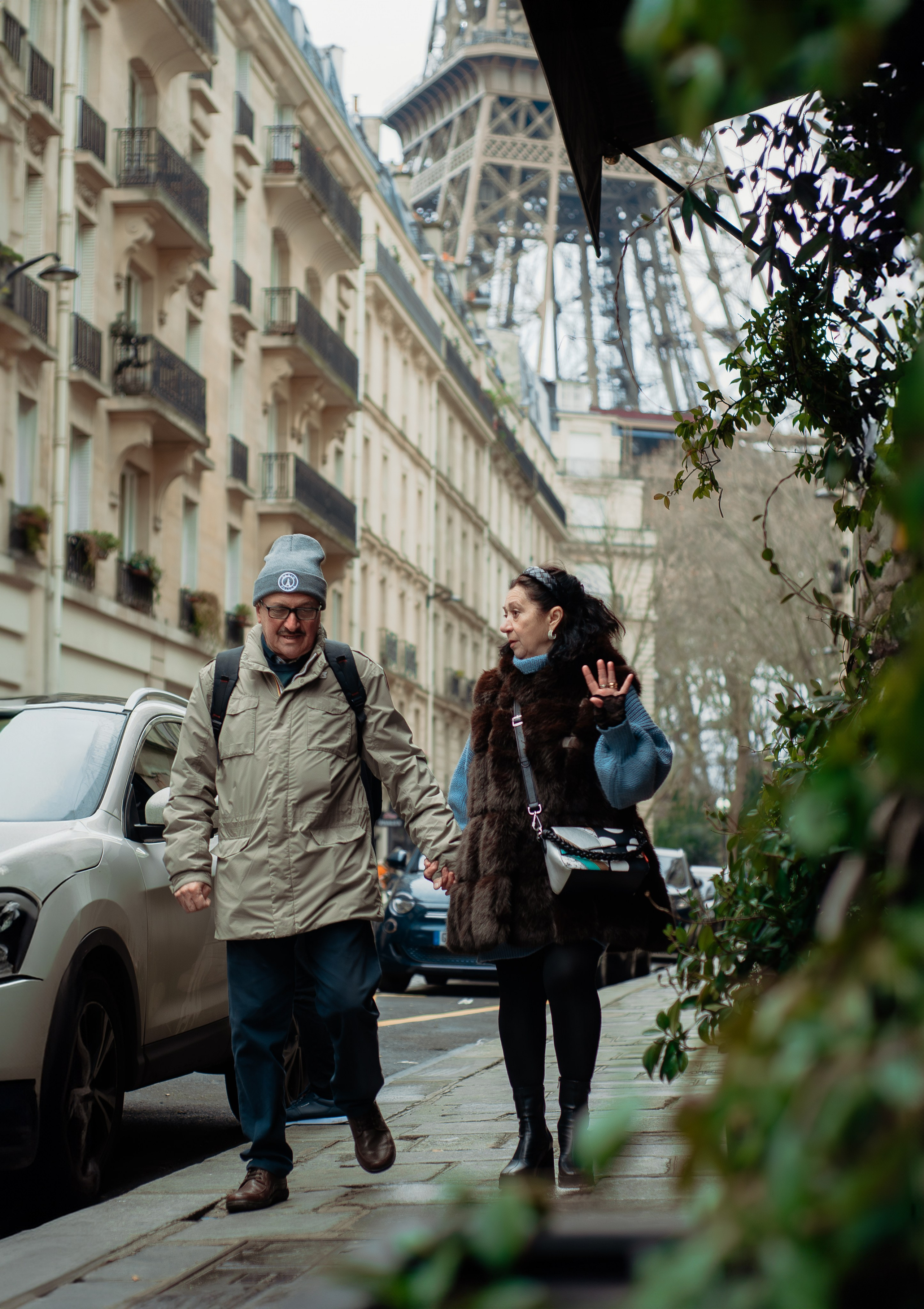 Photoshoot in Paris for the elderly couple. Paris photographer — Polina Osipova