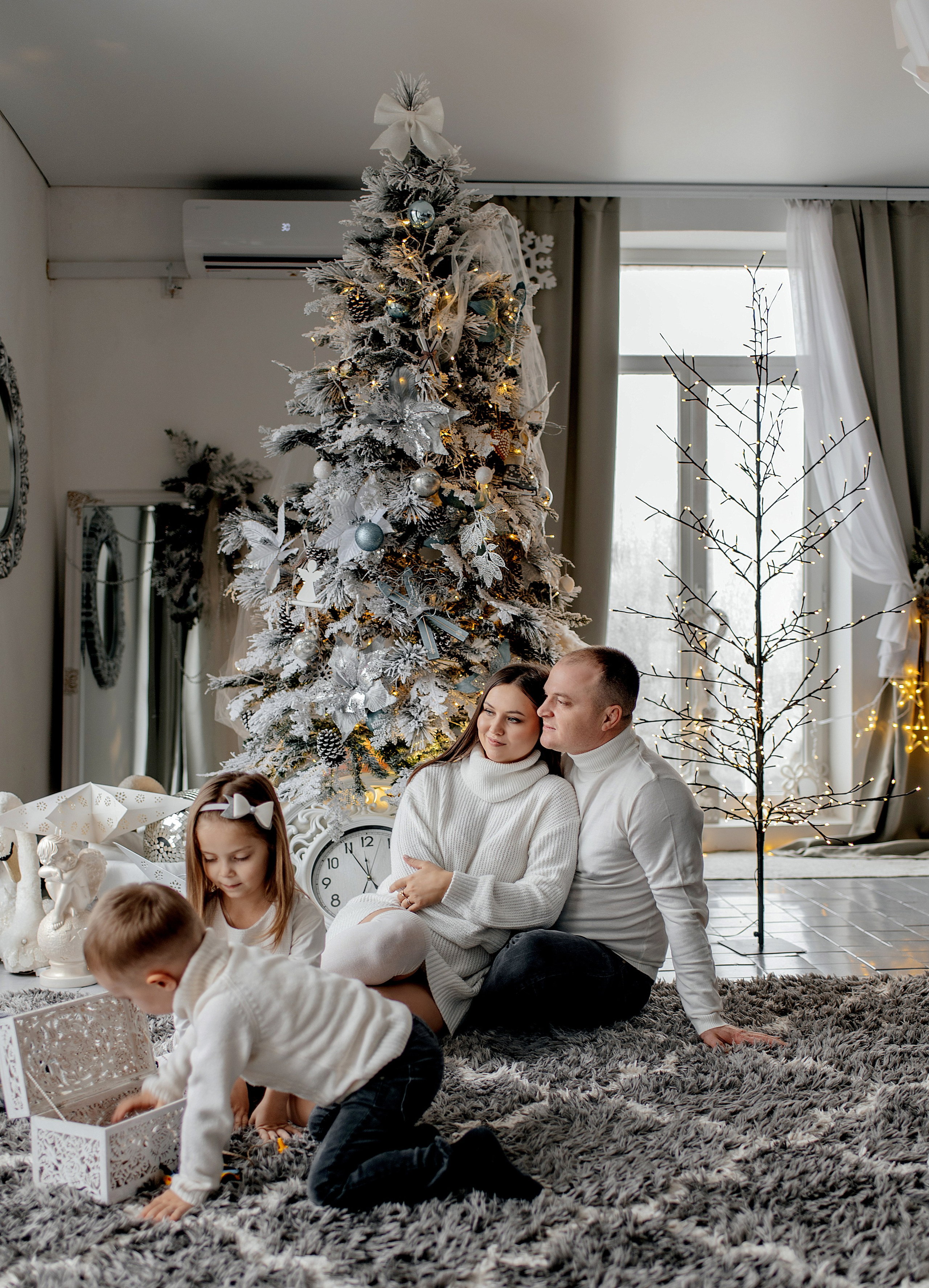 New Year Happy Family. Wedding photographer from Moldova Alexey Chipchiu