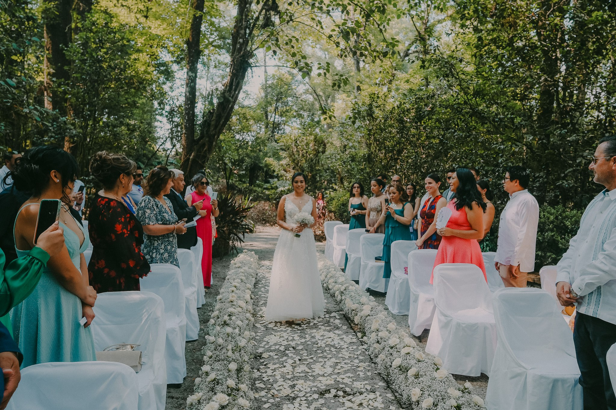 Vianney & Roberto. Wedding and family photographer in Mexico City