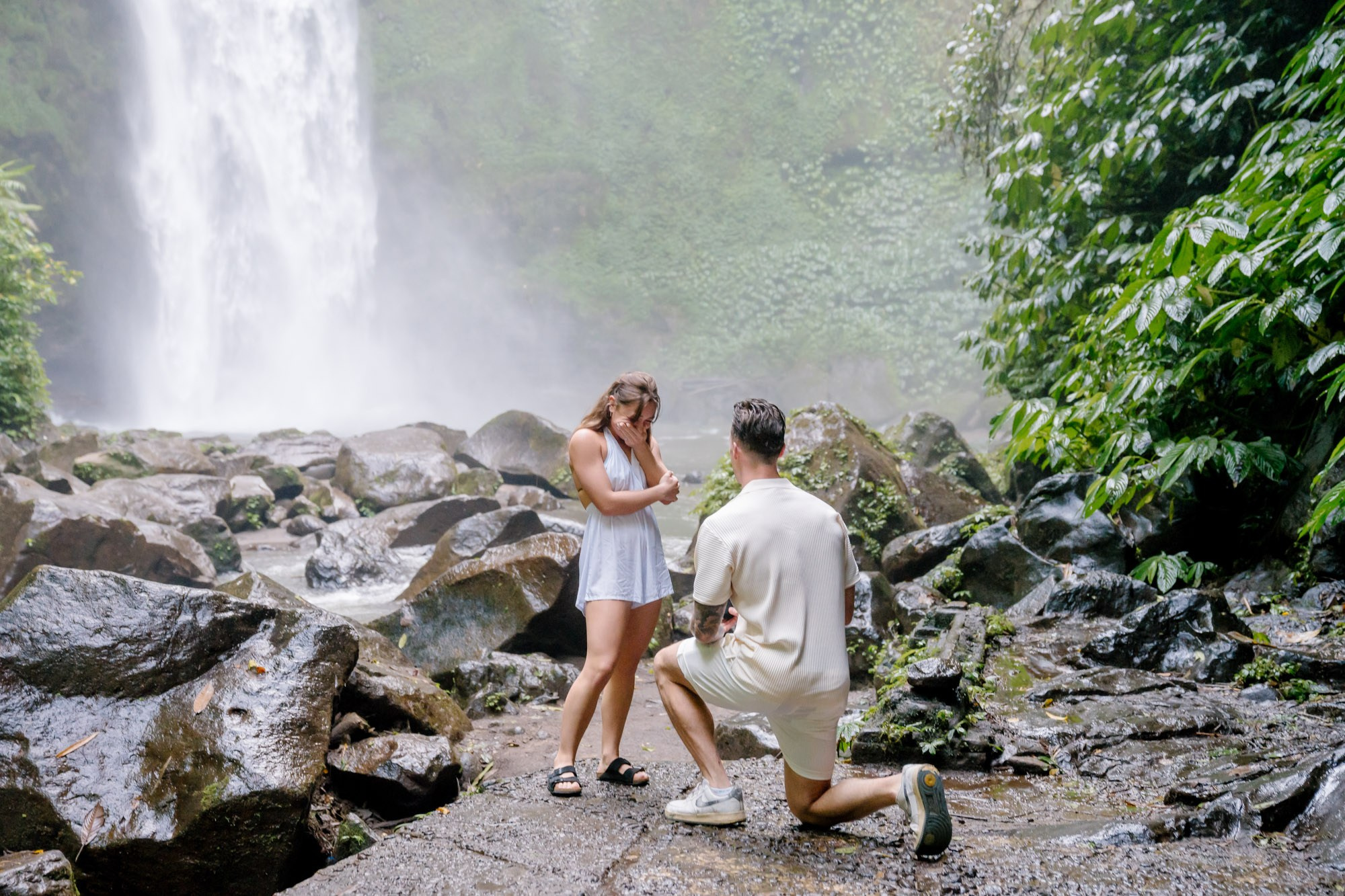 Marriage Proposal. Female Photographer in Bali