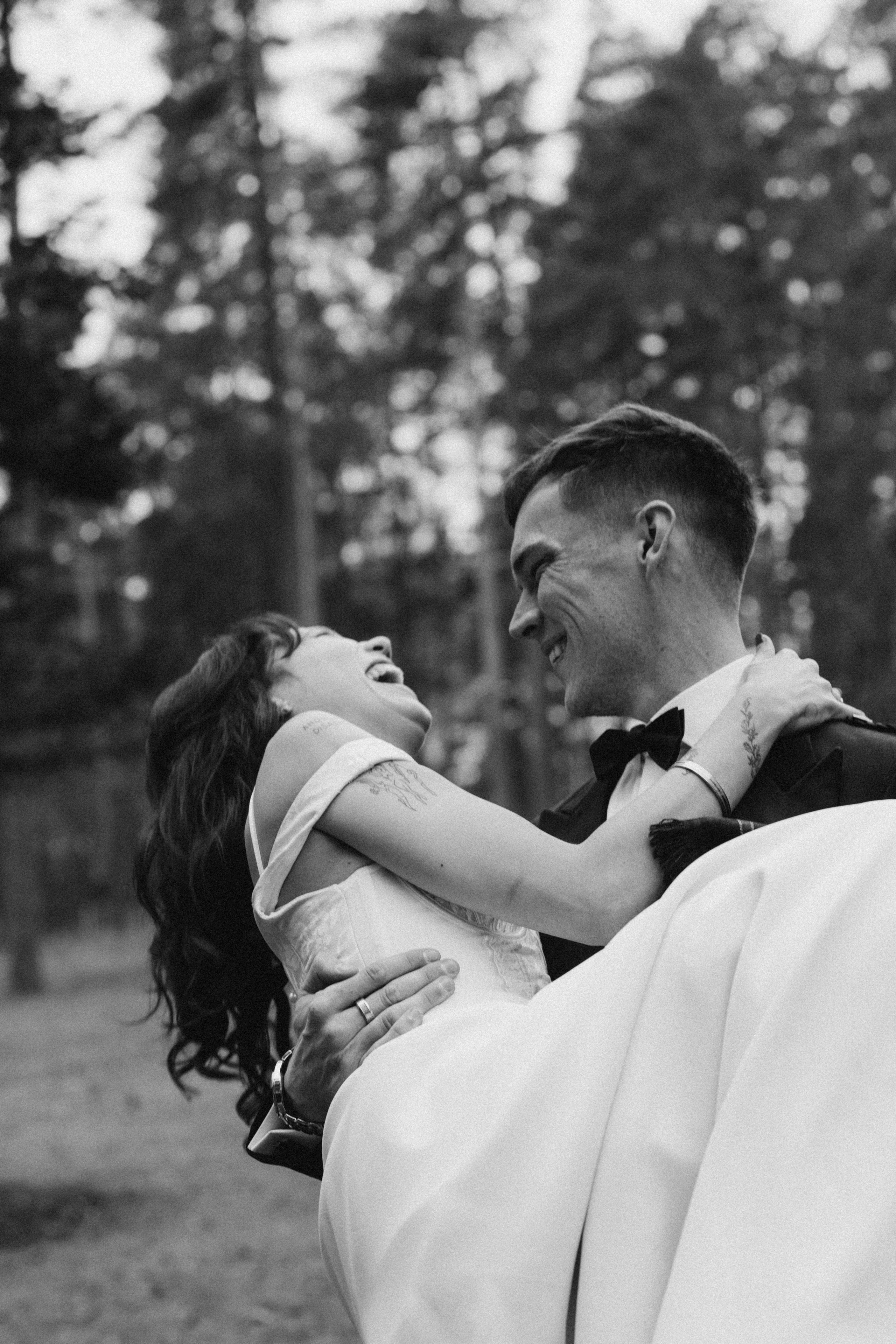 Venla & Kerr. Wedding and portrait photographer in Helsinki Vickan O