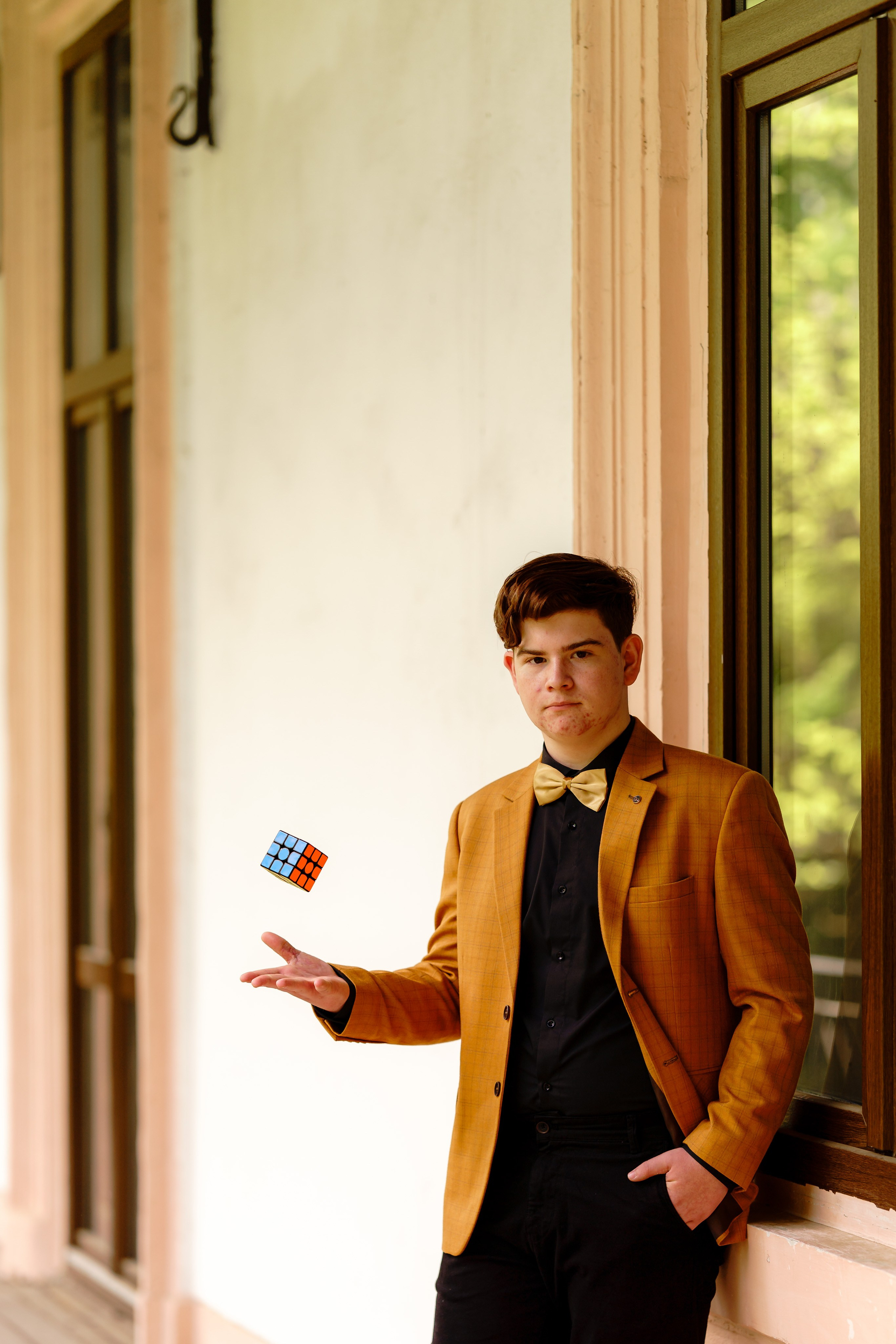 Castel Macea 150 lei/ toată clasa. Trendy Albums