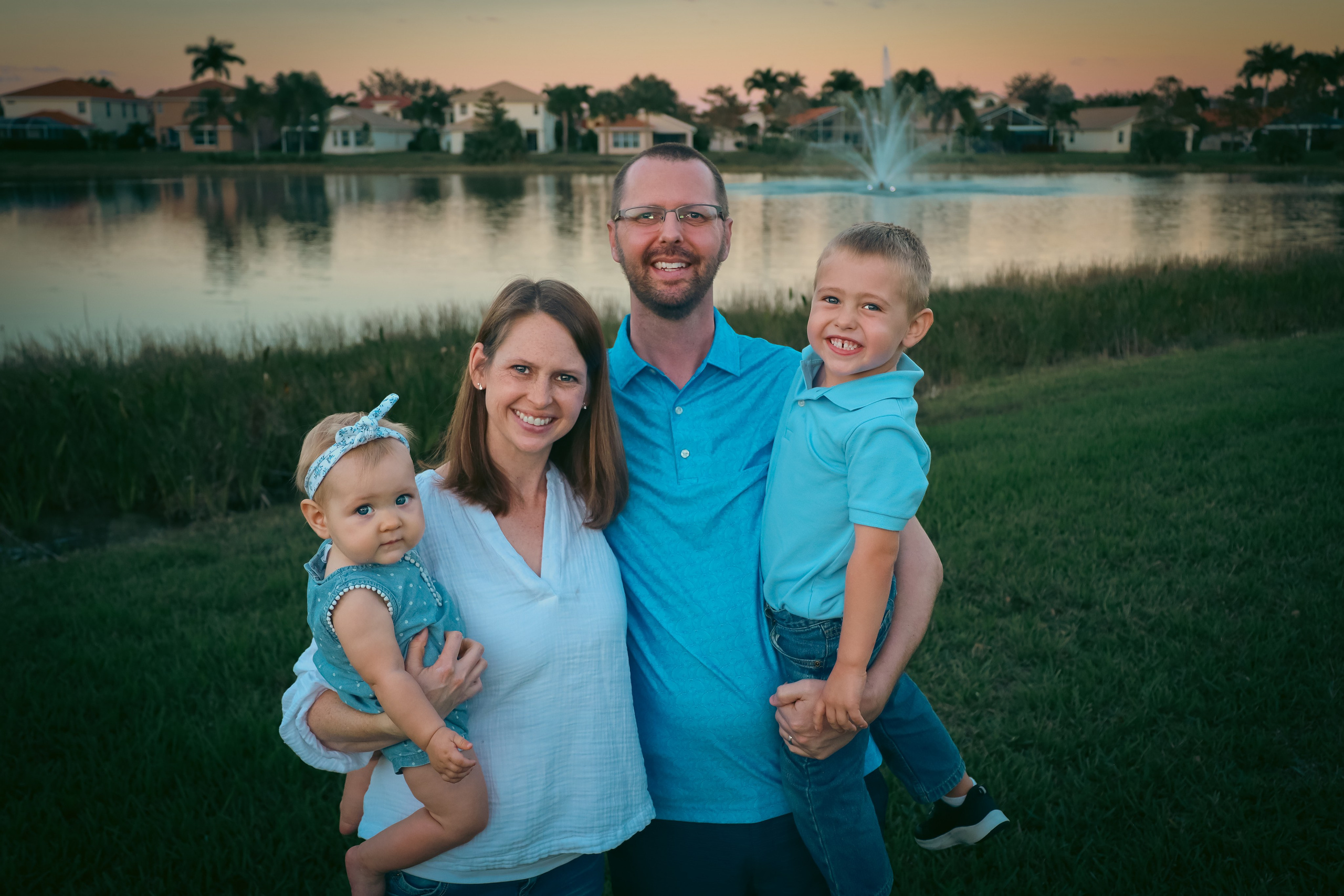 Family Photo Sample D. Out and About 239